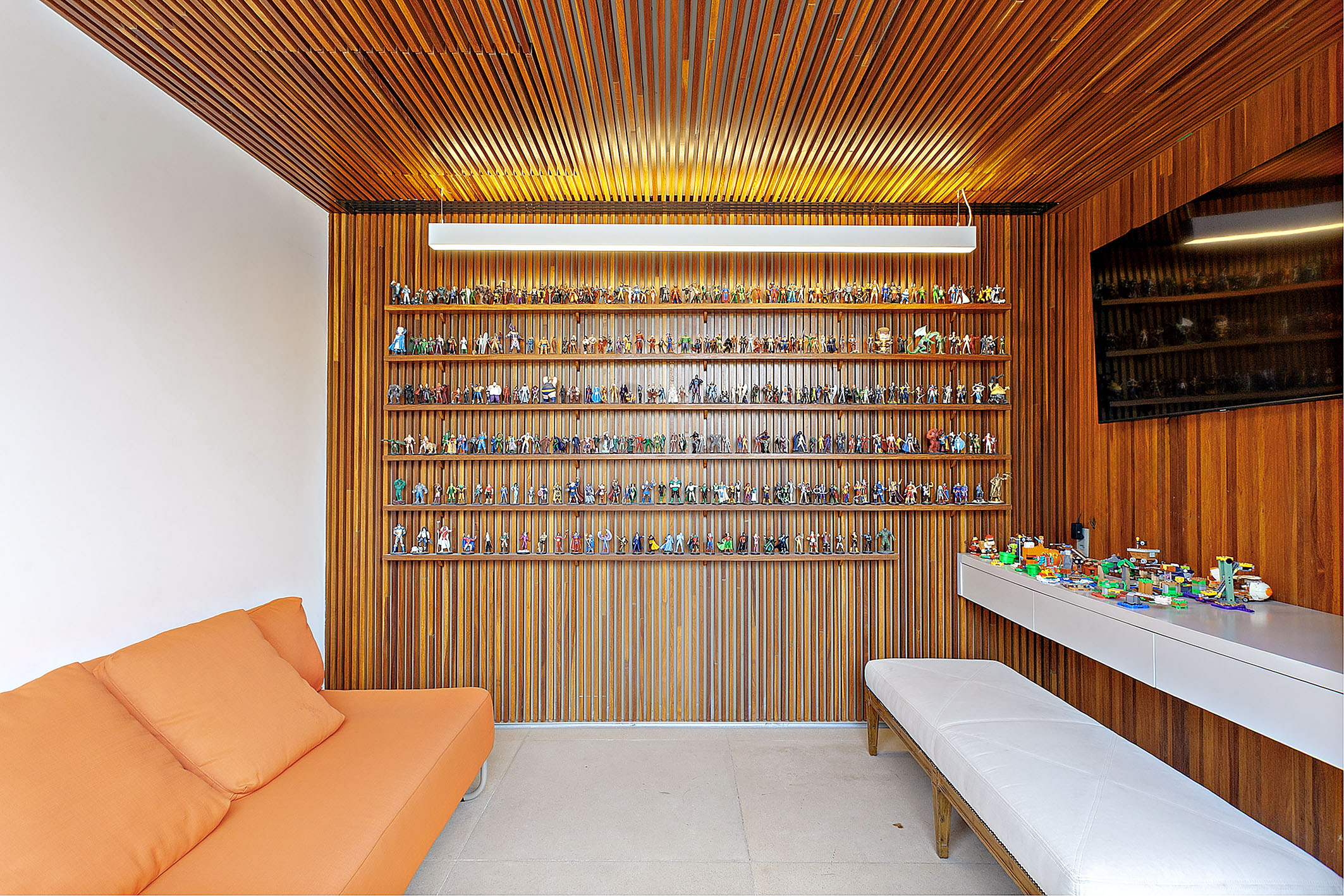  Contemporary residence in a private condominium with pool and integrated living - 物件實景