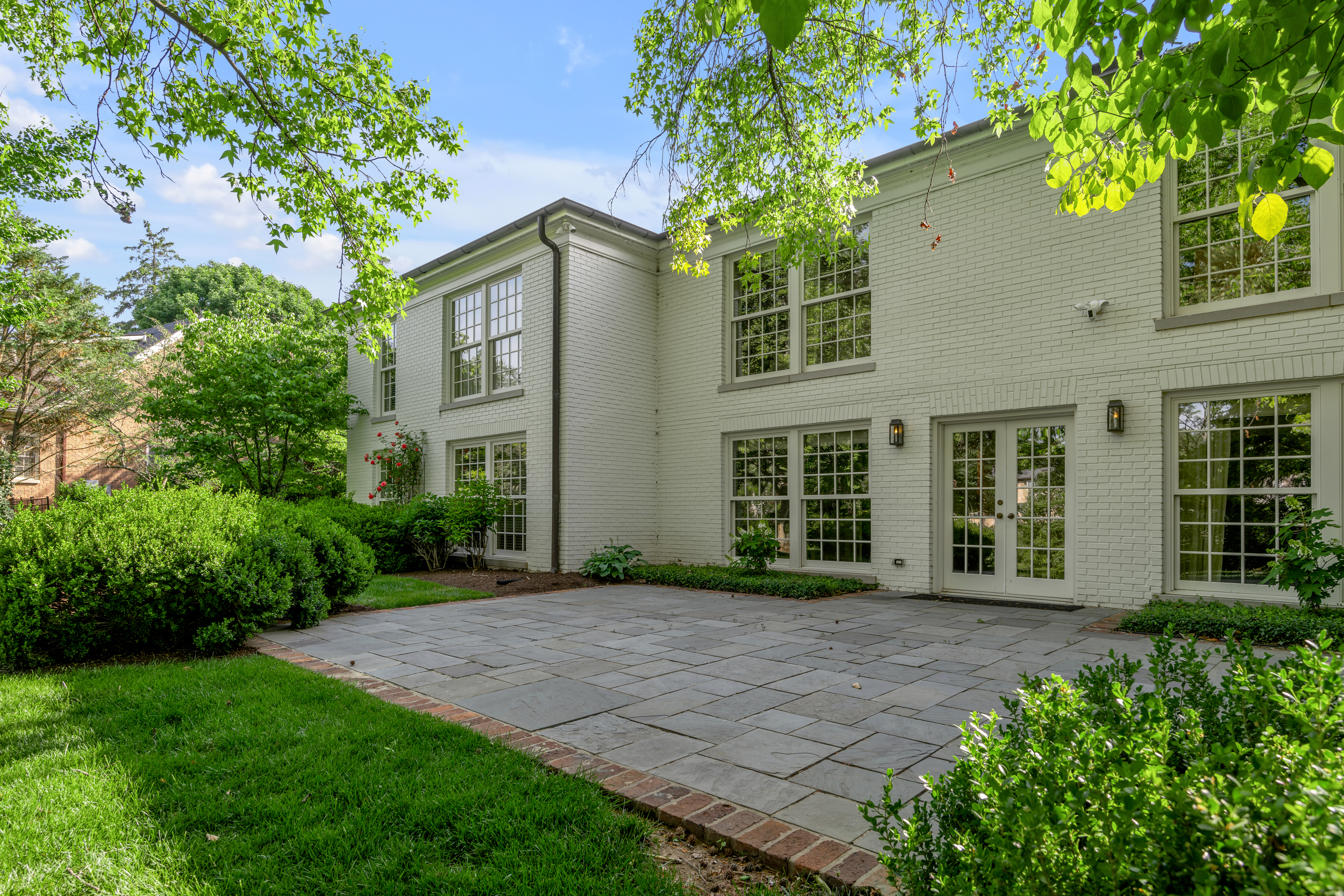  1853 Fielden Drive - 物件實景