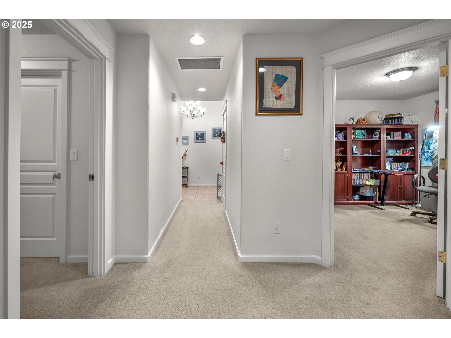 Oregon City, Oregon, 97045, United States, 3 Bedrooms Bedrooms, ,2 BathroomsBathrooms,Residential,For Sale,1949675