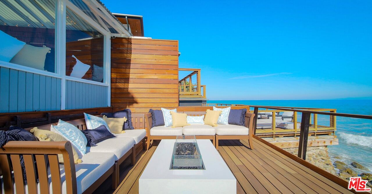 Malibu, California, 90265, United States, 3 Bedrooms Bedrooms, ,2 BathroomsBathrooms,Residential,For Sale,1992051