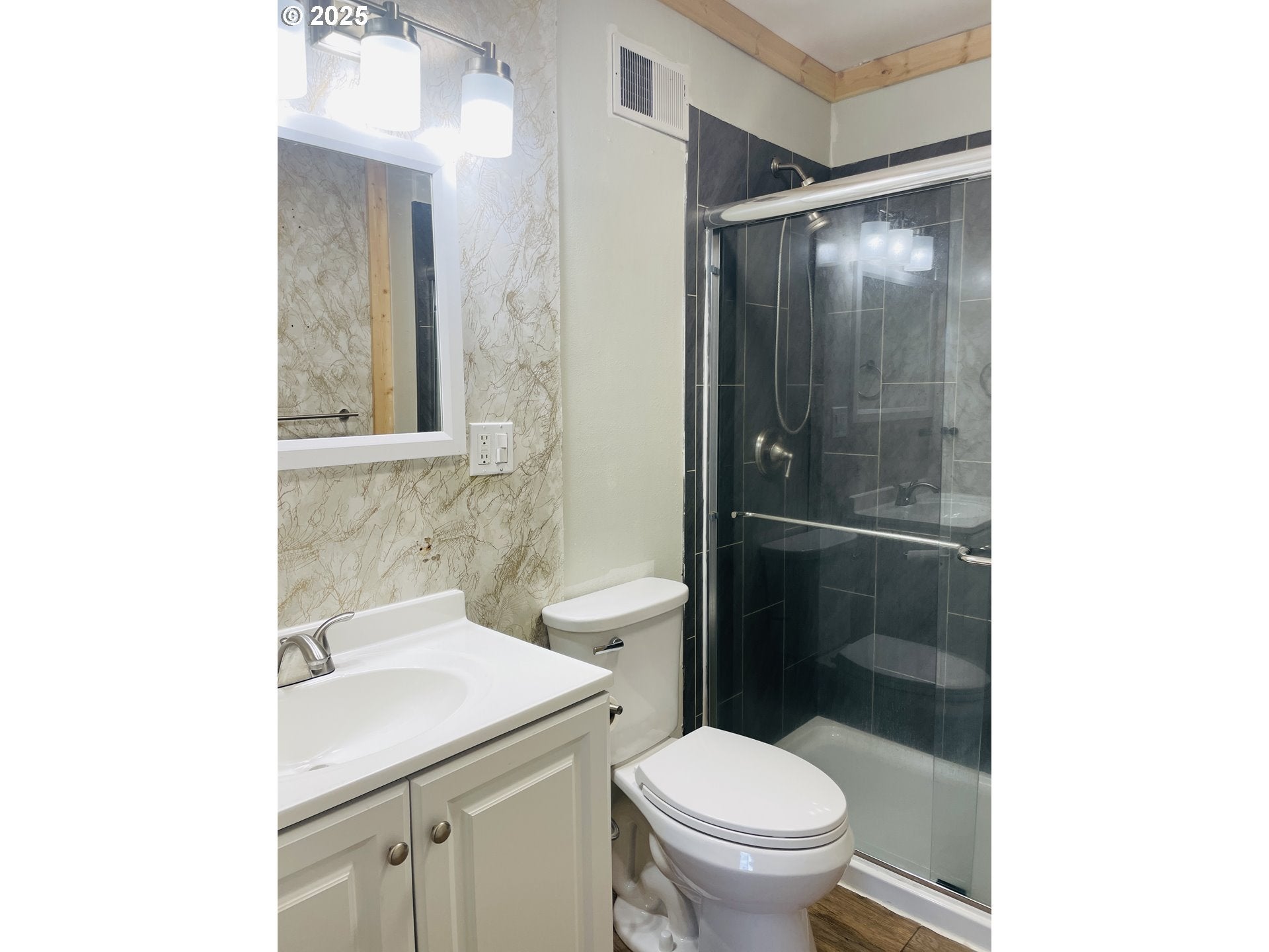 Bandon, Oregon, 97411, United States, 4 Bedrooms Bedrooms, ,2 BathroomsBathrooms,Residential,For Sale,1983283