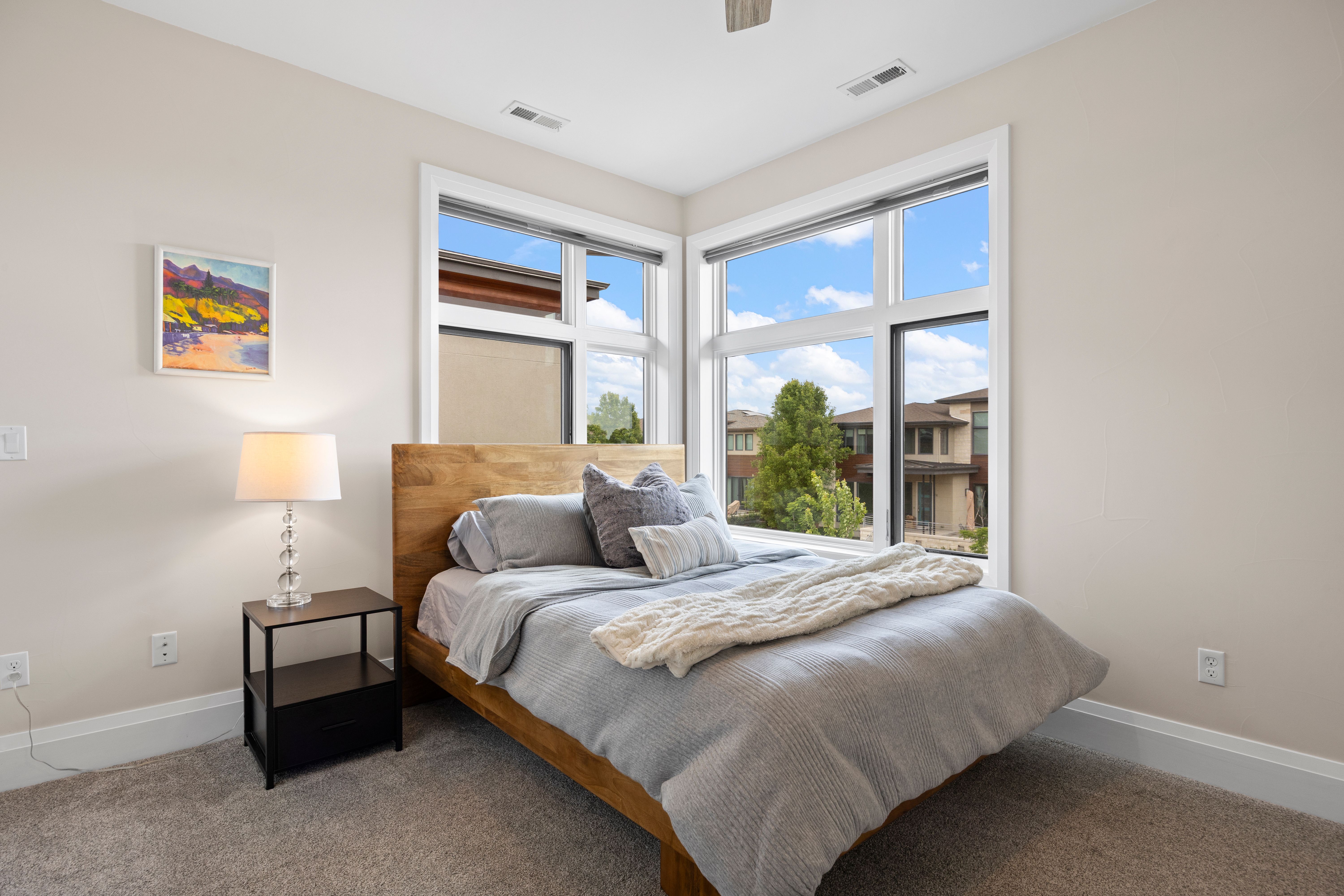  Exceptional Contemporary Move-In Ready Designed For Modern Living - 物件實景