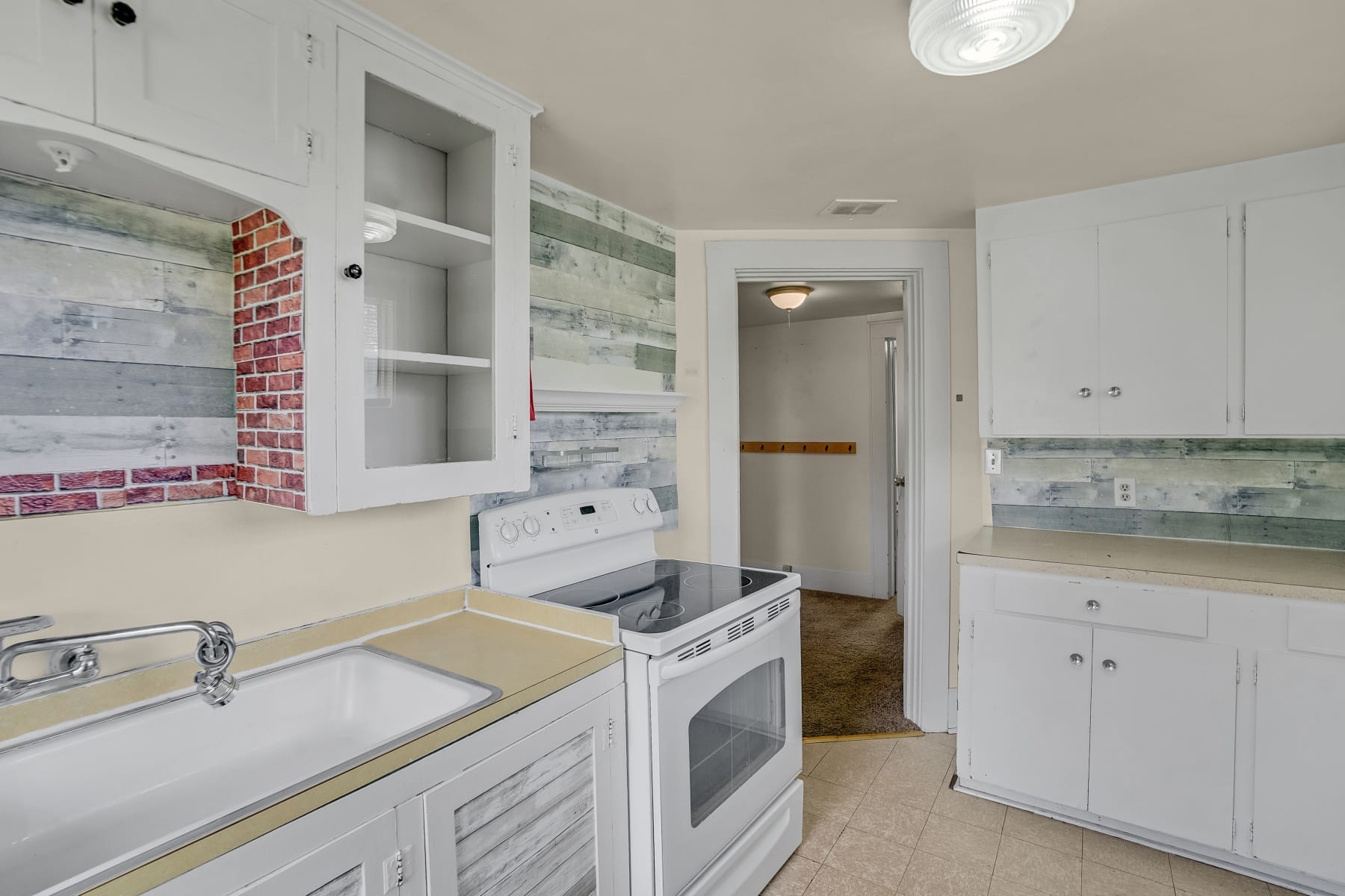  1605 NW 1st Street Bend, OR 97703 - 物件實景