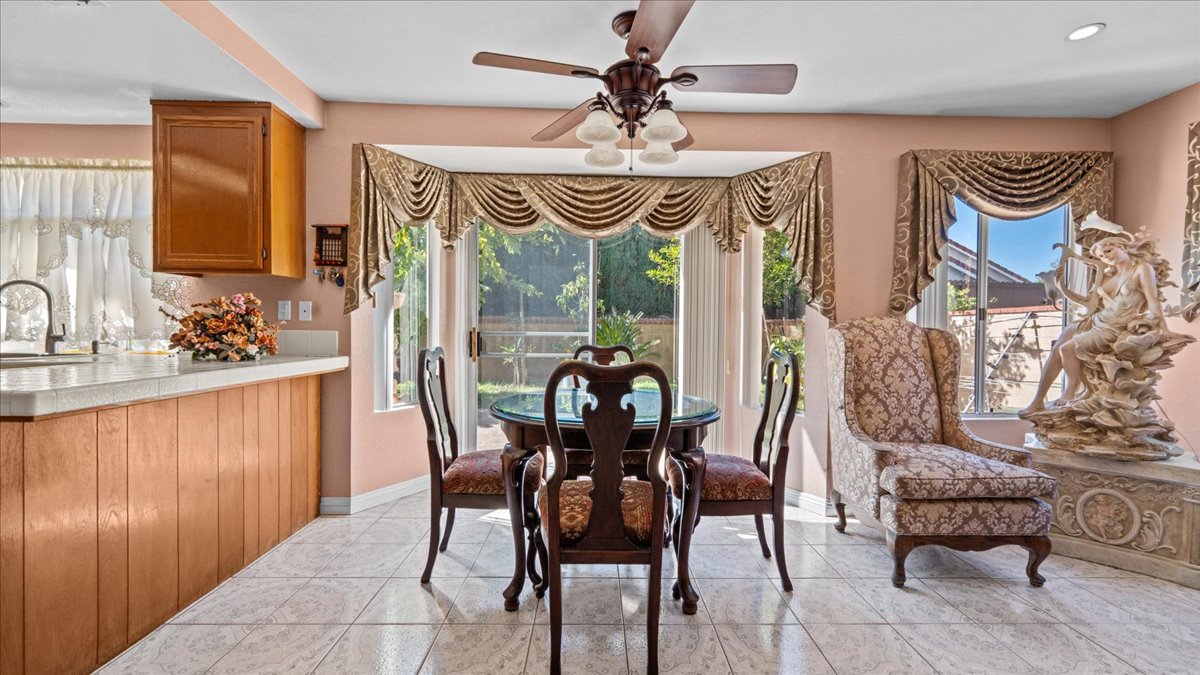 Corona, California, 92881, United States, 5 Bedrooms Bedrooms, ,3 BathroomsBathrooms,Residential,For Sale,1983465