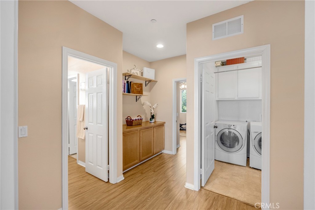 Highland, California, 92346, United States, 5 Bedrooms Bedrooms, ,4 BathroomsBathrooms,Residential,For Sale,1975200