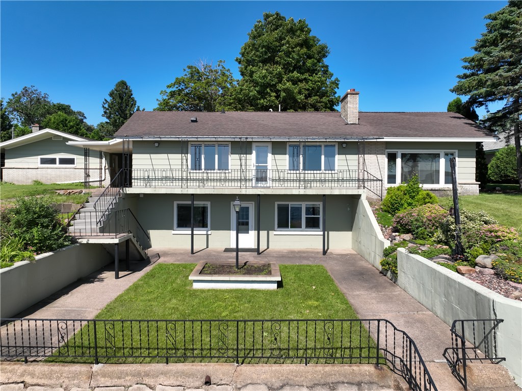 Chippewa Falls, Wisconsin, 54729, United States, 3 Bedrooms Bedrooms, ,3 BathroomsBathrooms,Residential,For Sale,1977760