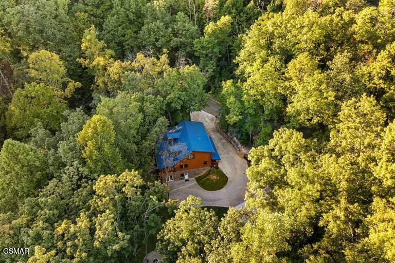 Sevierville, Tennessee, 37876, United States, 2 Bedrooms Bedrooms, ,4 BathroomsBathrooms,Residential,For Sale,2019046