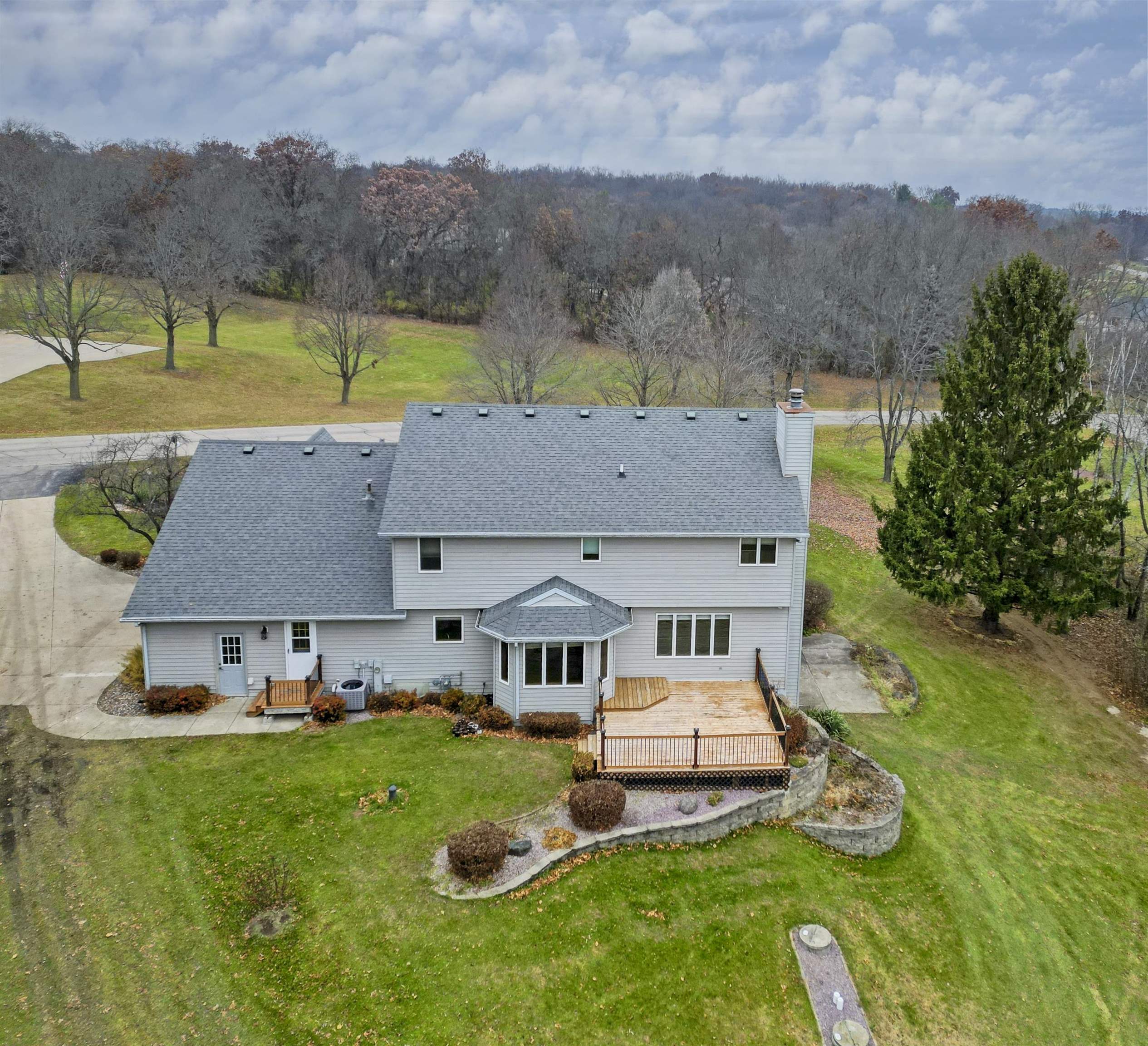 Janesville, Wisconsin, 53545, United States, 3 Bedrooms Bedrooms, ,3 BathroomsBathrooms,Residential,For Sale,1998012