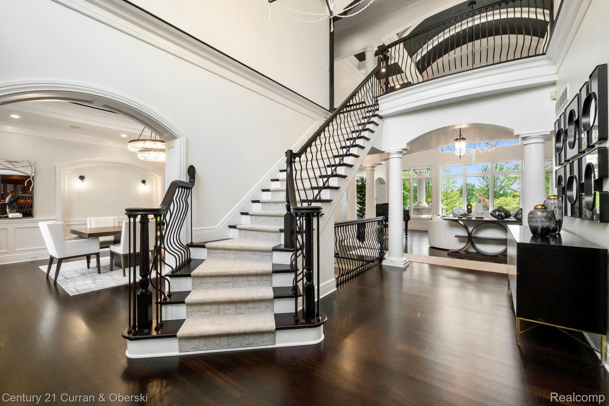 South Lyon, Michigan, 48178, United States, 6 Bedrooms Bedrooms, ,8 BathroomsBathrooms,Residential,For Sale,1914337