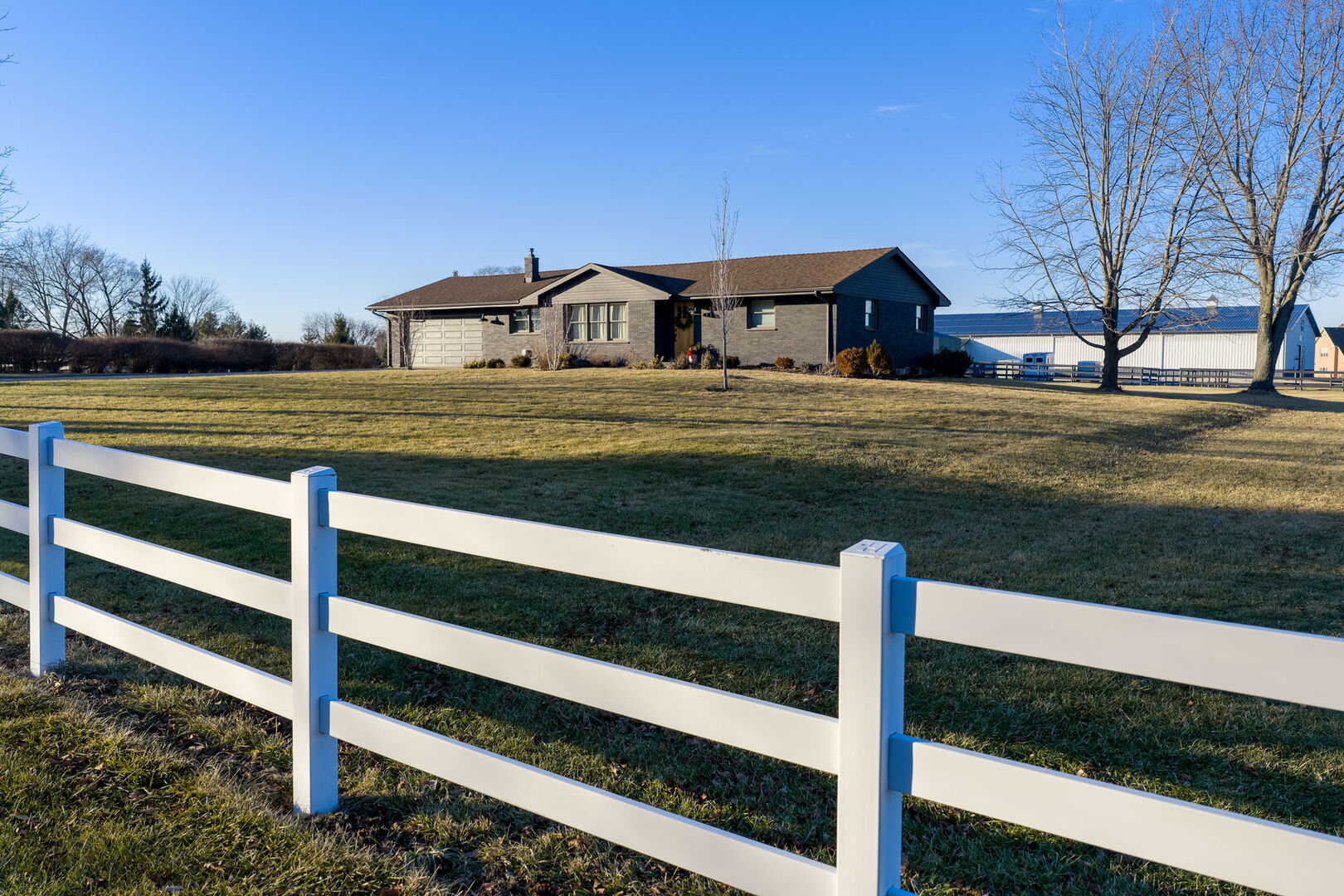 Mundelein, Illinois, 60060, United States, 2 Bedrooms Bedrooms, ,3 BathroomsBathrooms,Residential,For Sale,2010290