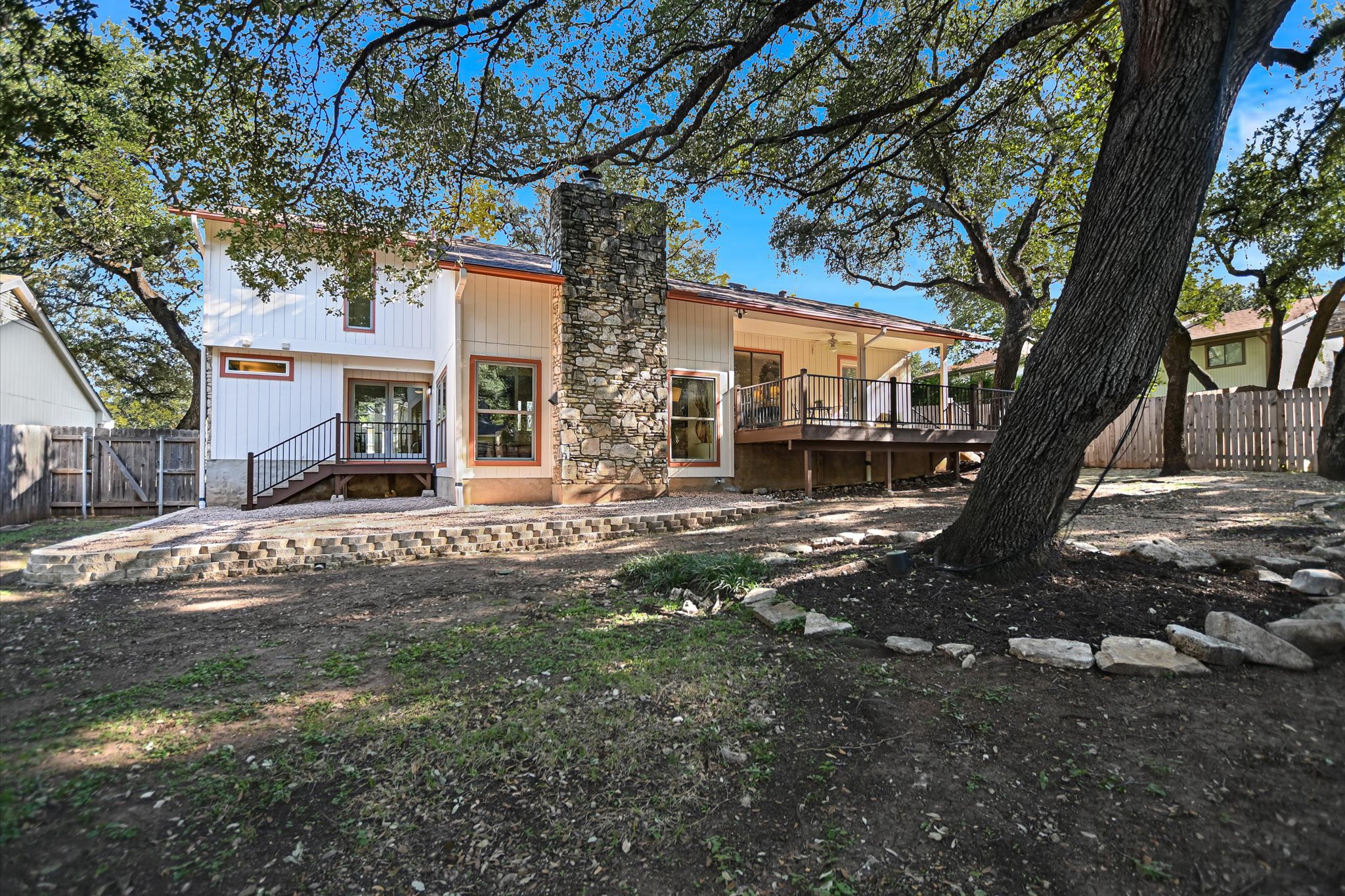  Desirable, Established Oak Forest Neighborhood of NW Austin - 物件實景