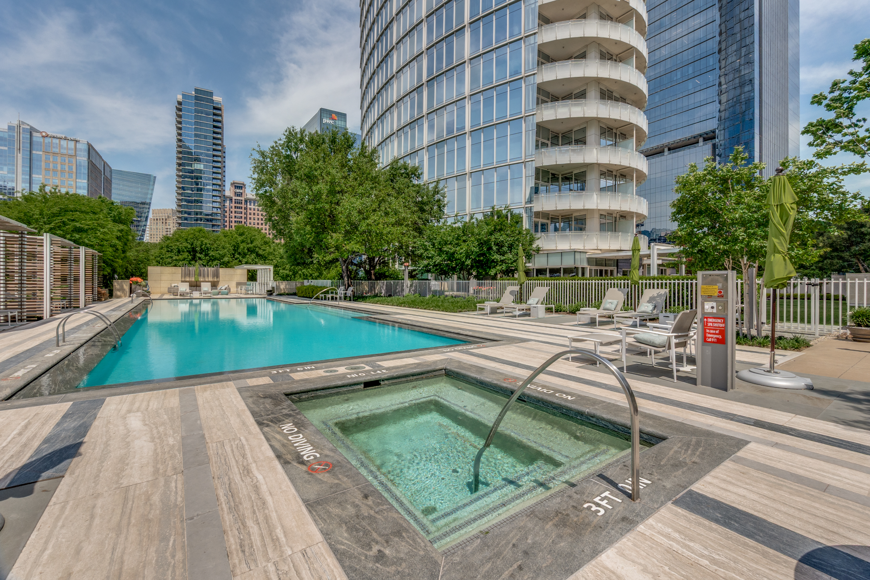  Elevated Living Above the Dallas Arts District - 物件實景