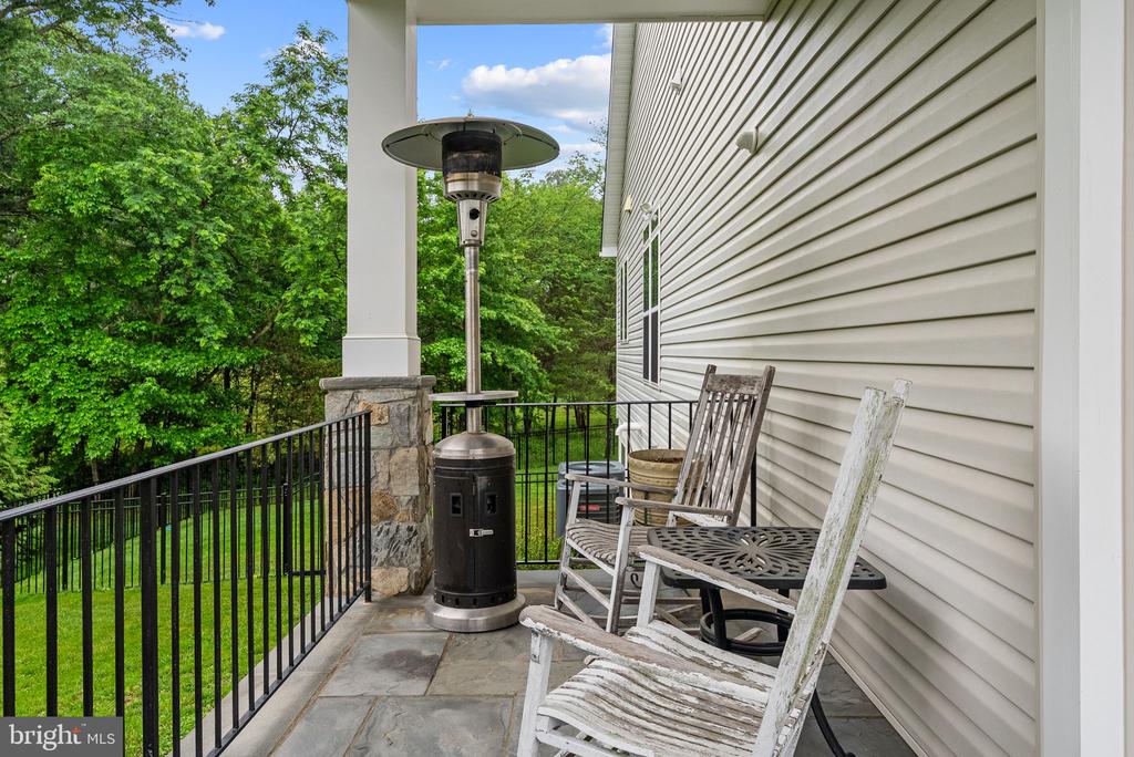 Warrenton, Virginia, 20187, United States, 4 Bedrooms Bedrooms, ,4 BathroomsBathrooms,Residential,For Sale,2048905