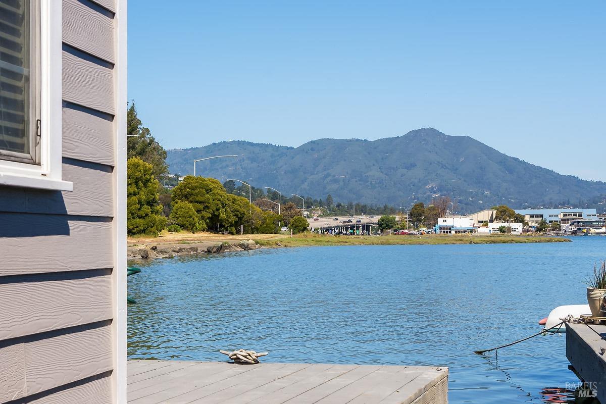 Sausalito, California, 94965, United States, 1 Bedroom Bedrooms, ,1 BathroomBathrooms,Residential,For Sale,1804395