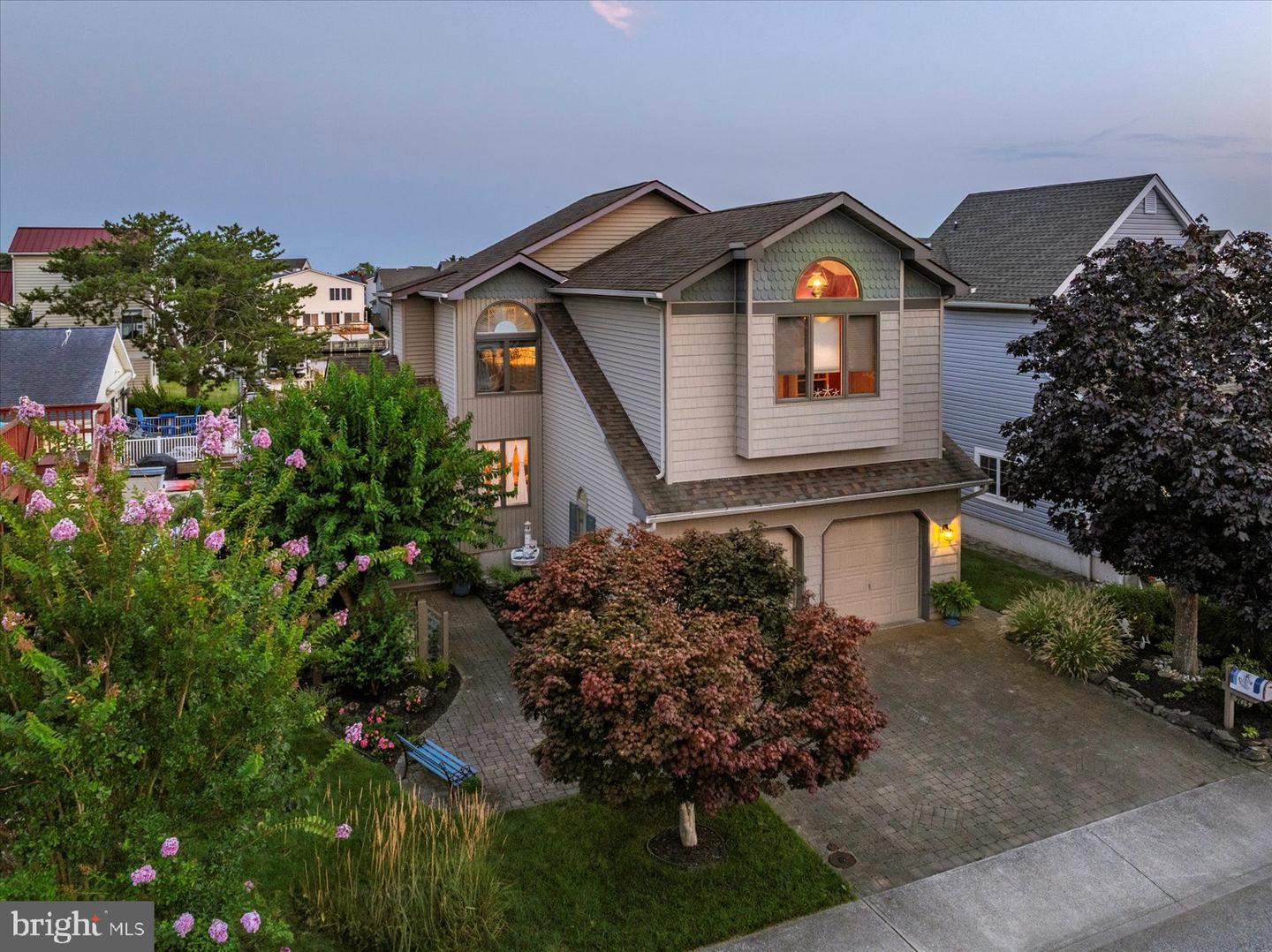 Ocean City, Maryland, 21842, United States, 4 Bedrooms Bedrooms, ,3 BathroomsBathrooms,Residential,For Sale,1942171