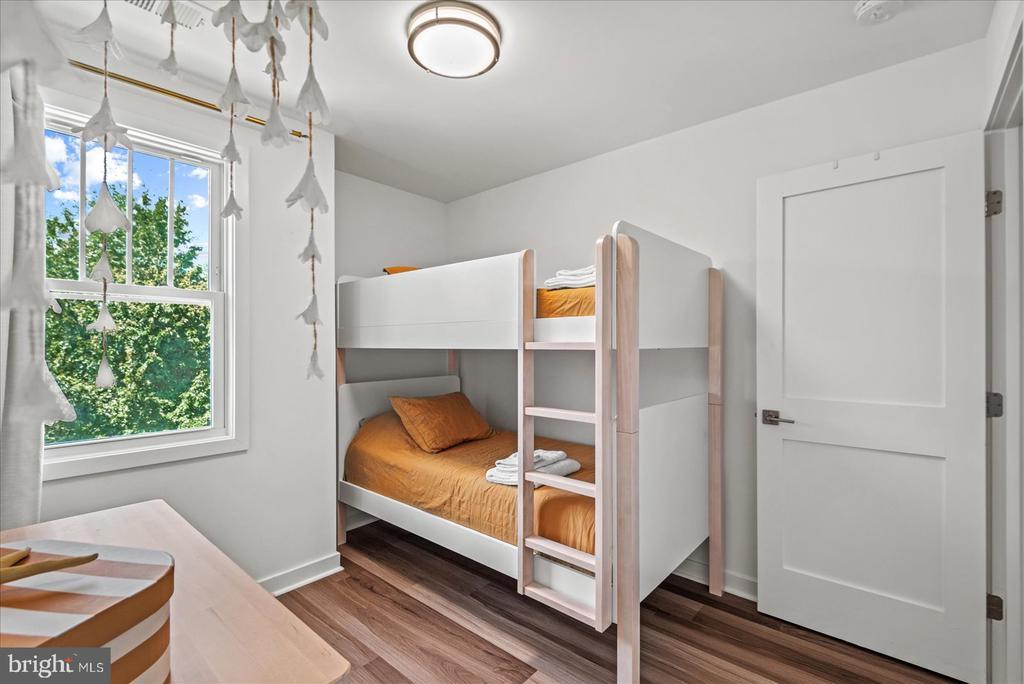 Colonial Beach, Virginia, 22443, United States, 4 Bedrooms Bedrooms, ,4 BathroomsBathrooms,Residential,For Sale,1898525