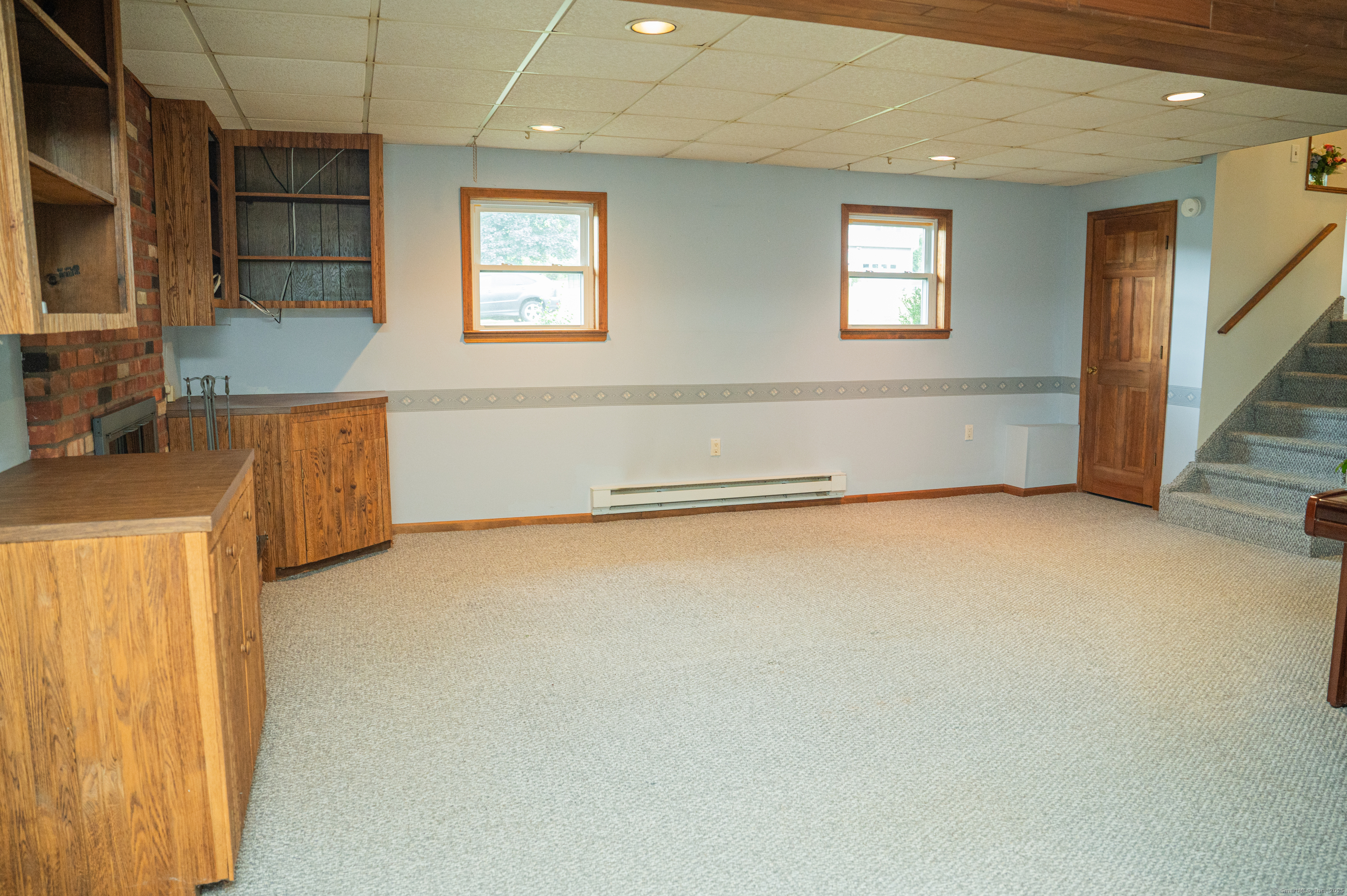 Branford, Connecticut, 06405, United States, 3 Bedrooms Bedrooms, ,2 BathroomsBathrooms,Residential,For Sale,1907106