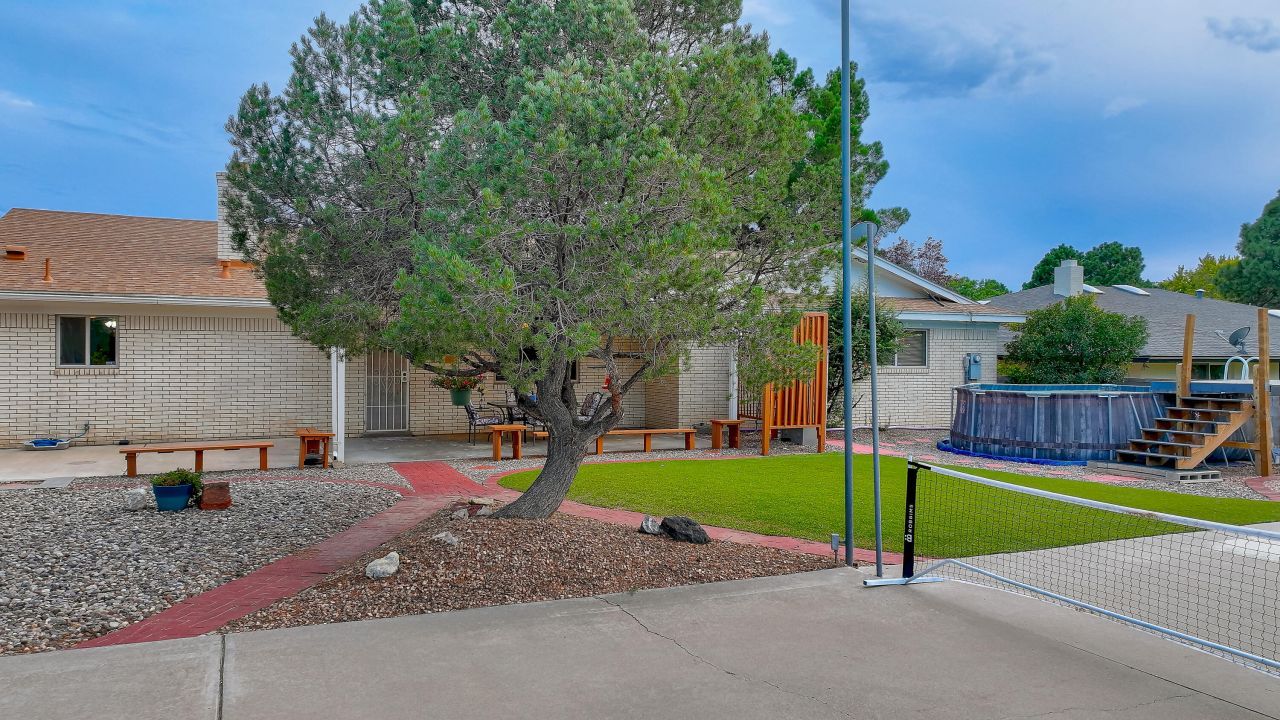Albuquerque, New Mexico, 87109, United States, 4 Bedrooms Bedrooms, ,3 BathroomsBathrooms,Residential,For Sale,1940496