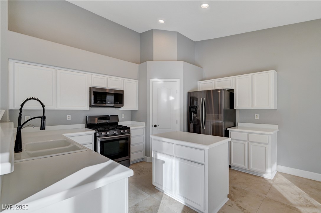 Las Vegas, Nevada, 89141, United States, 3 Bedrooms Bedrooms, ,3 BathroomsBathrooms,Residential,For Sale,1988947