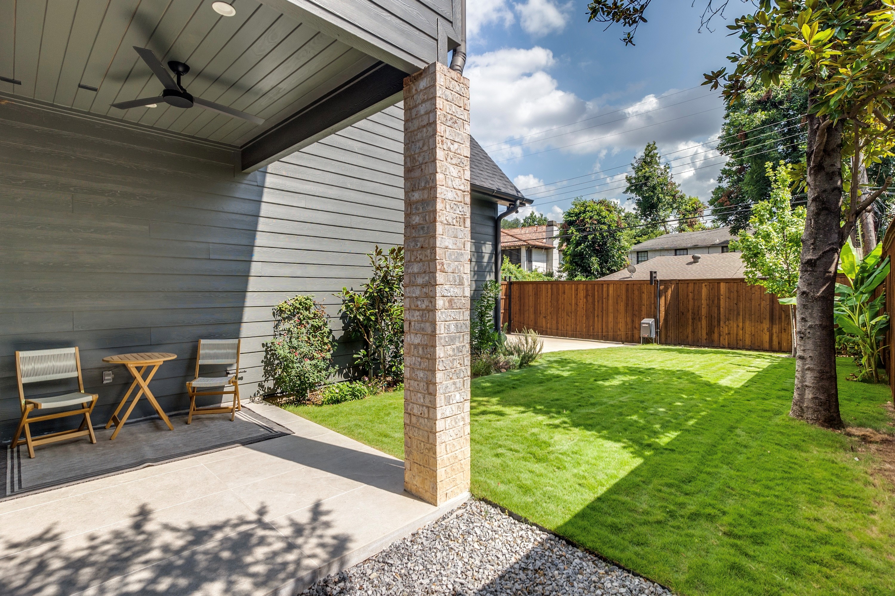  Stylish Single-Family Attached Home in Highland Park’s French Streets - 物件實景