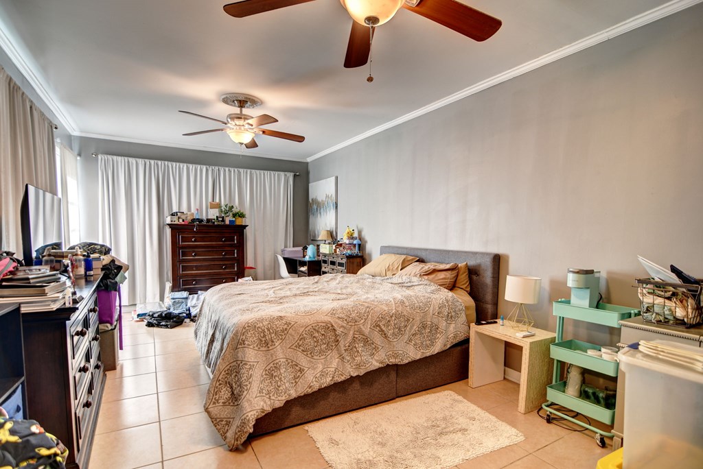 Valdosta, Georgia, 31601, United States, 4 Bedrooms Bedrooms, ,3 BathroomsBathrooms,Residential,For Sale,1980775