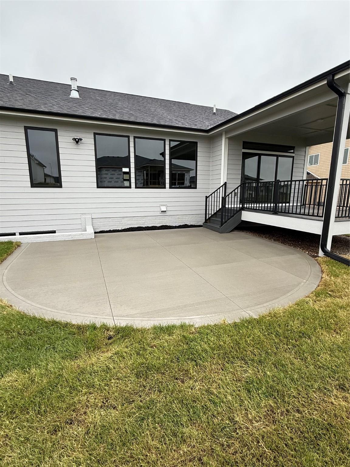 Clive, Iowa, 50325, United States, 4 Bedrooms Bedrooms, ,3 BathroomsBathrooms,Residential,For Sale,1928904