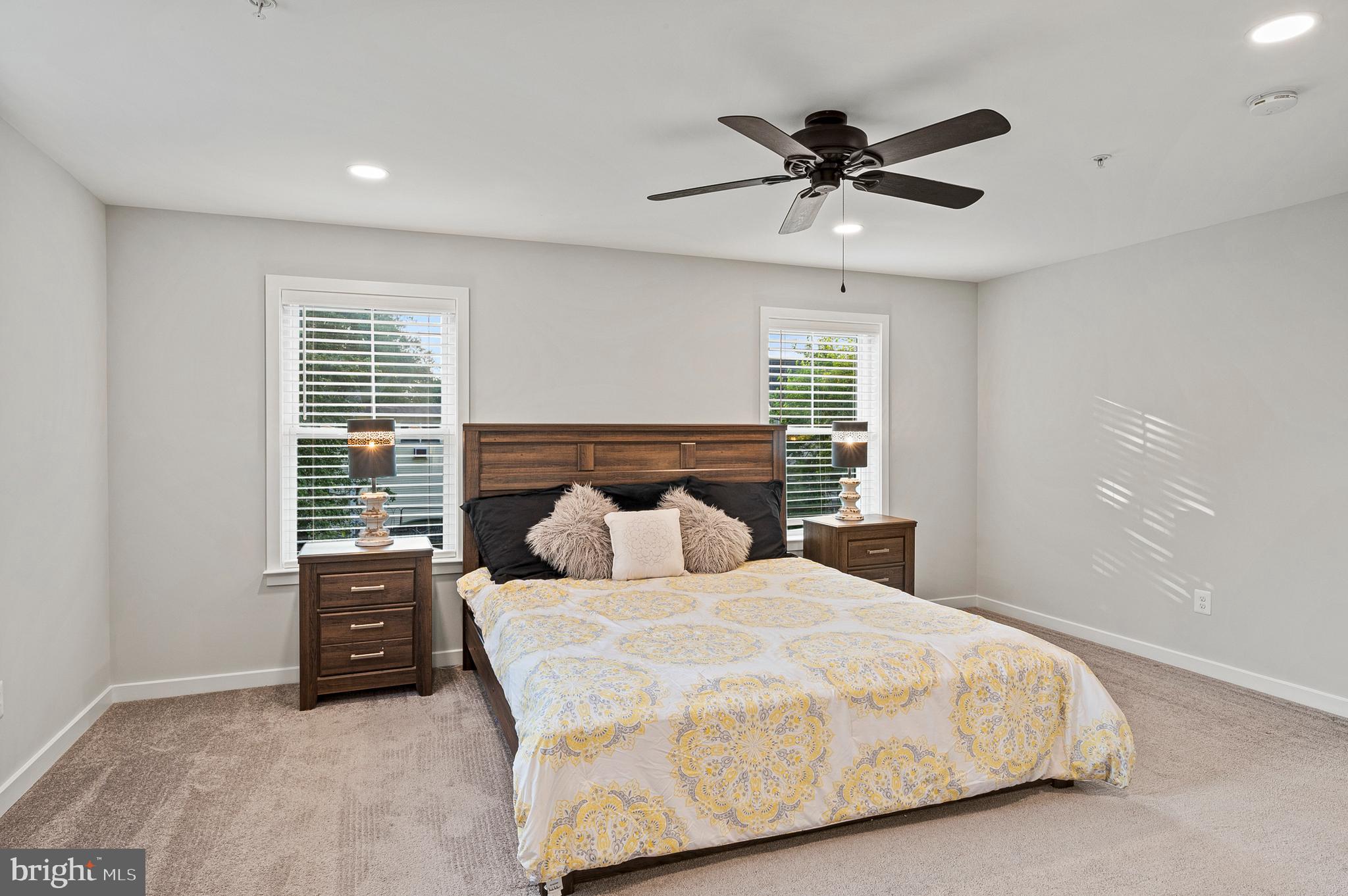 Edgewater, Maryland, 21037, United States, 5 Bedrooms Bedrooms, ,3 BathroomsBathrooms,Residential,For Sale,1895020
