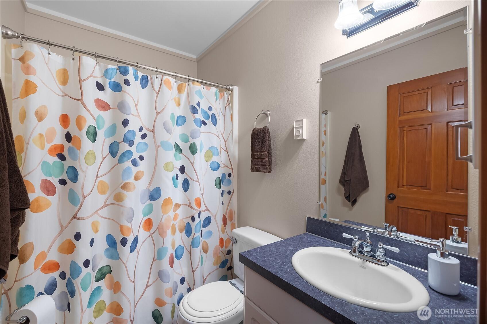 SHELTON, Washington, 98584, United States, 4 Bedrooms Bedrooms, ,4 BathroomsBathrooms,Residential,For Sale,1947710