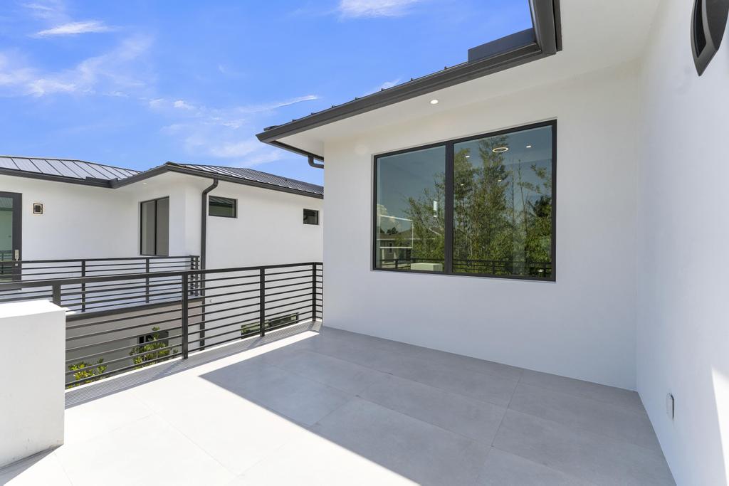 Delray Beach, Florida, 33444, United States, 4 Bedrooms Bedrooms, ,5 BathroomsBathrooms,Residential,For Sale,1974503