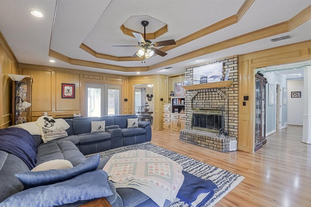 Kennedale, Texas, 76060, United States, 3 Bedrooms Bedrooms, ,3 BathroomsBathrooms,Residential,For Sale,1995469