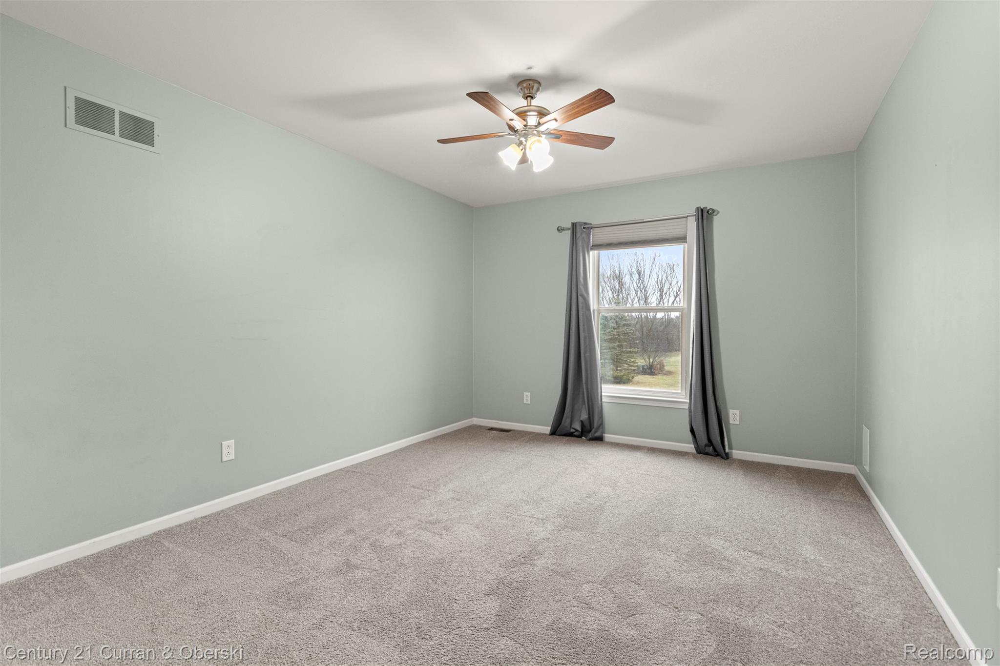 Canton Charter Township, Michigan, 48188, United States, 4 Bedrooms Bedrooms, ,3 BathroomsBathrooms,Residential,For Sale,2009300