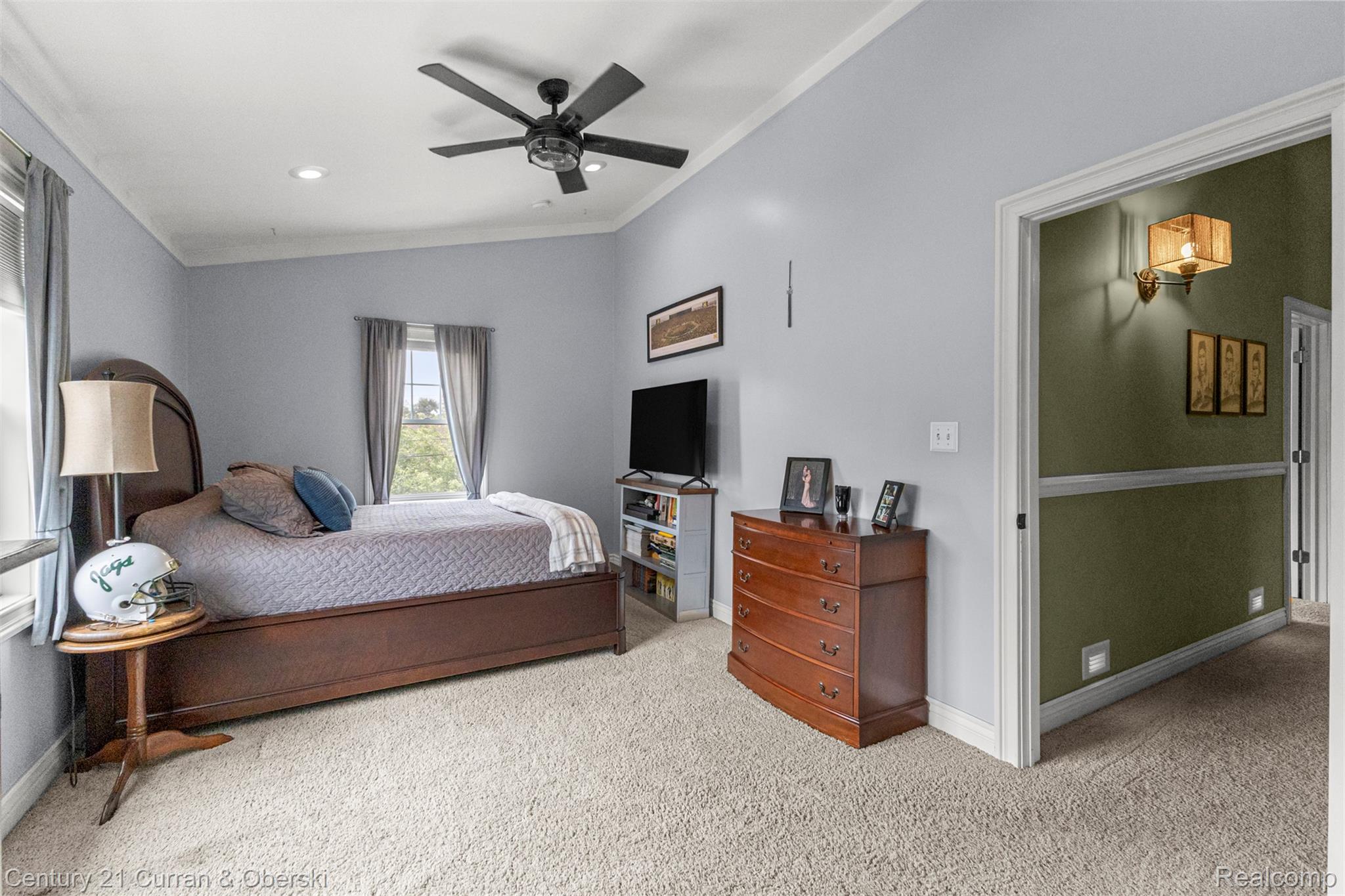 Allen Park, Michigan, 48101, United States, 4 Bedrooms Bedrooms, ,4 BathroomsBathrooms,Residential,For Sale,1982178