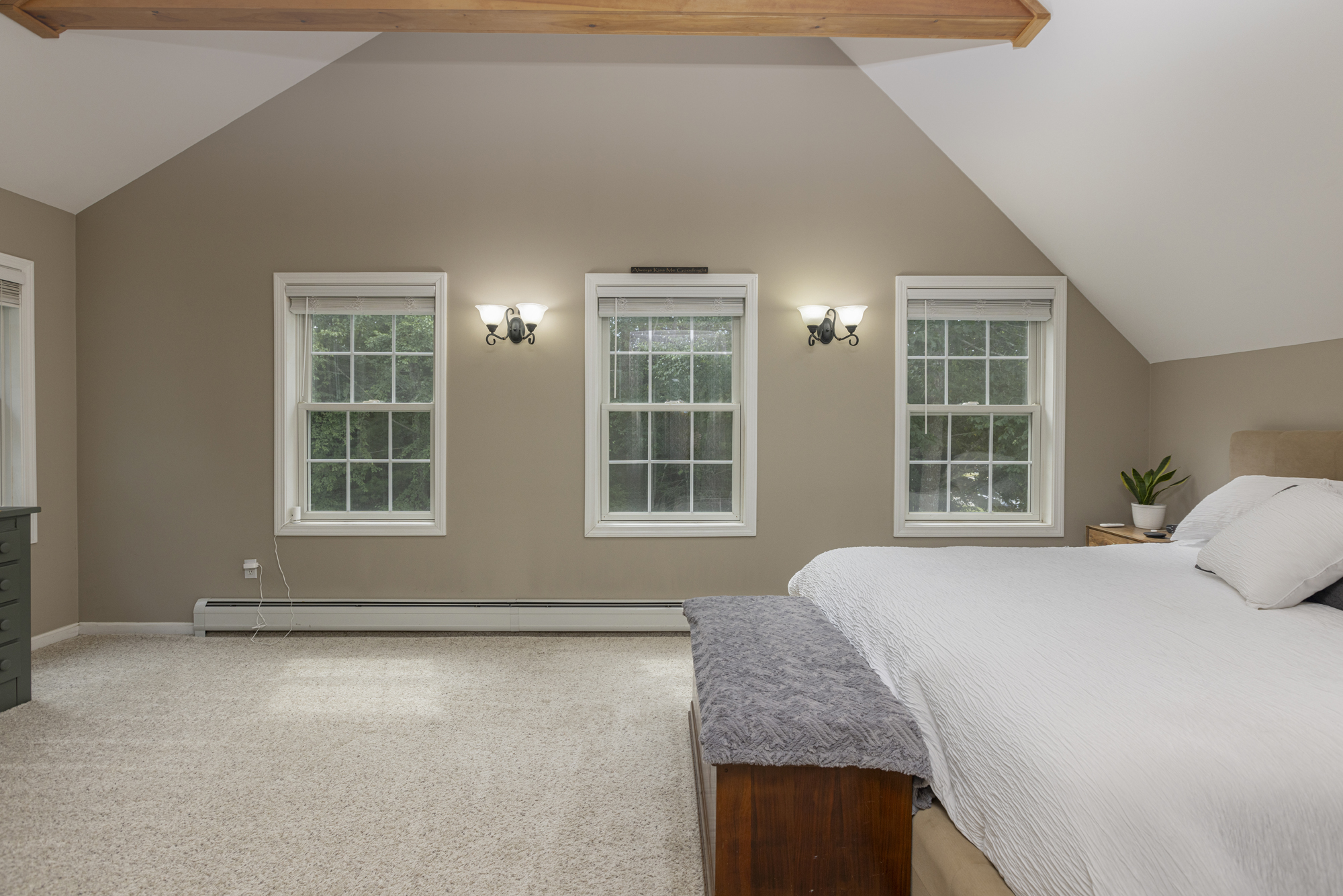Gorham, Maine, 04038, United States, 4 Bedrooms Bedrooms, ,3 BathroomsBathrooms,Residential,For Sale,1914155