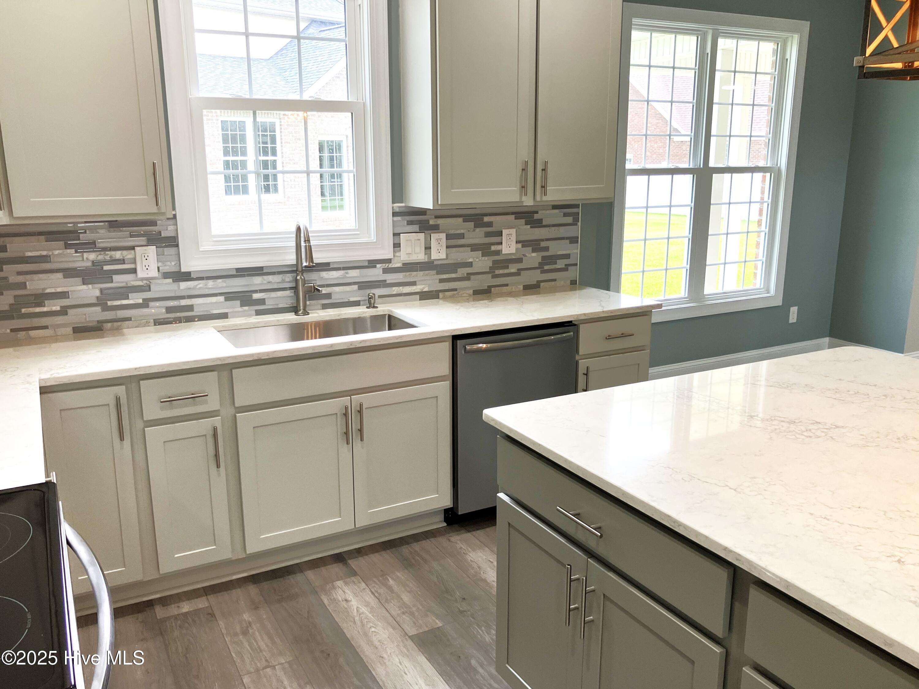 Jacksonville, North Carolina, 28546, United States, 5 Bedrooms Bedrooms, ,3 BathroomsBathrooms,Residential,For Sale,1980601