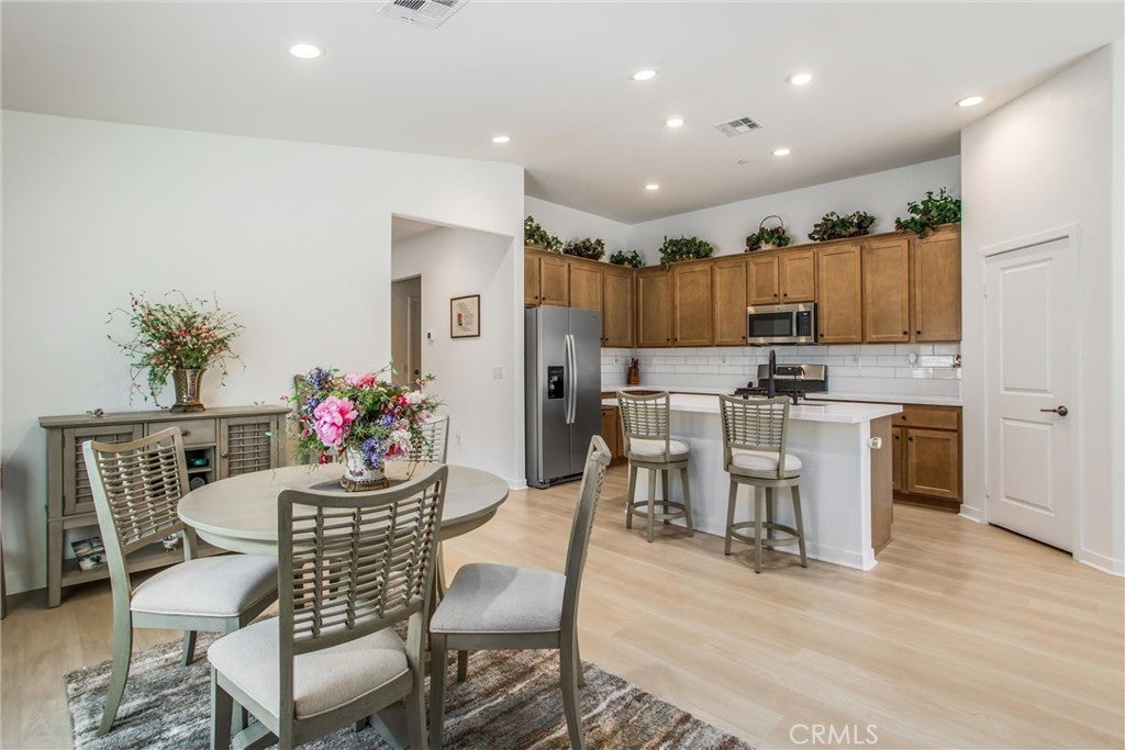 Beaumont, California, 92223, United States, 2 Bedrooms Bedrooms, ,2 BathroomsBathrooms,Residential,For Sale,1870116