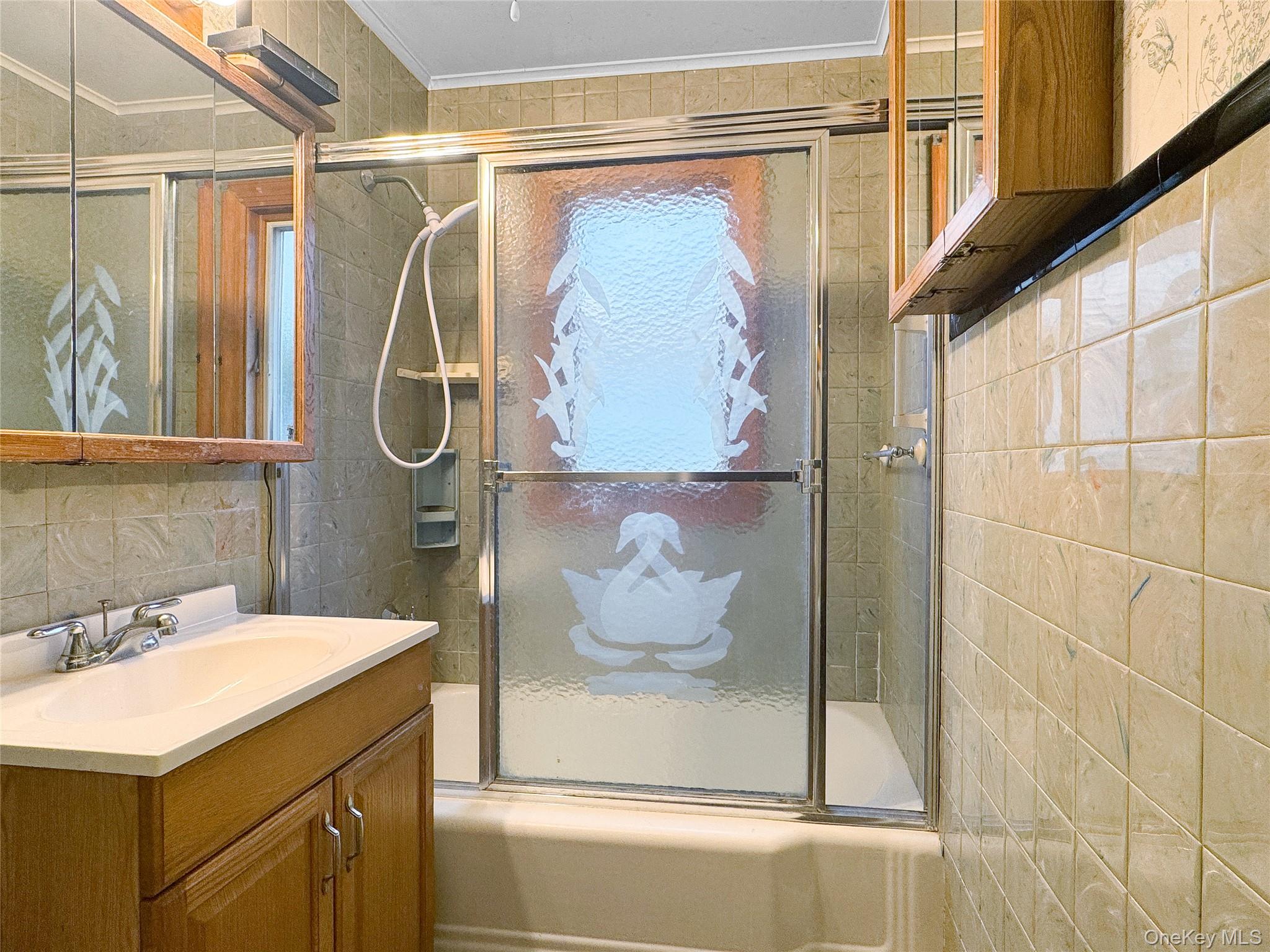 Greenport, New York, 11944, United States, 3 Bedrooms Bedrooms, ,1 BathroomBathrooms,Residential,For Sale,1992448