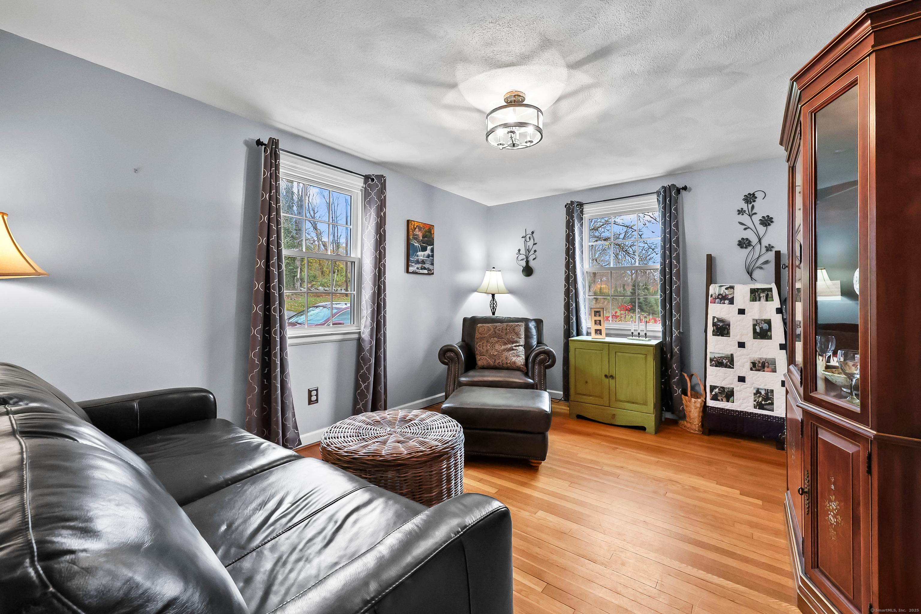 Hebron, Connecticut, 06248, United States, 3 Bedrooms Bedrooms, ,2 BathroomsBathrooms,Residential,For Sale,1987080