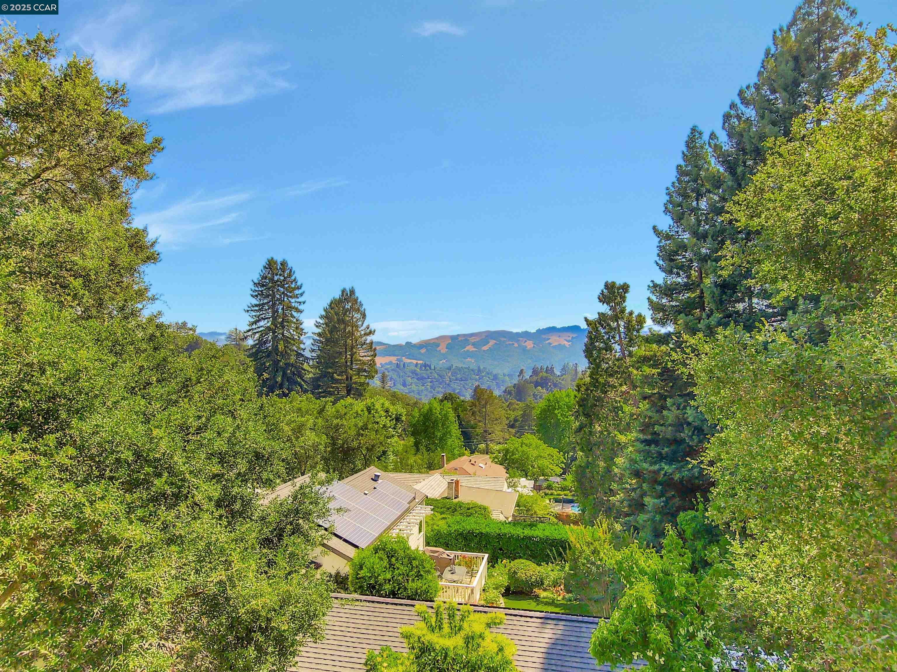 Orinda, California, 94563, United States, 4 Bedrooms Bedrooms, ,3 BathroomsBathrooms,Residential,For Sale,1885417
