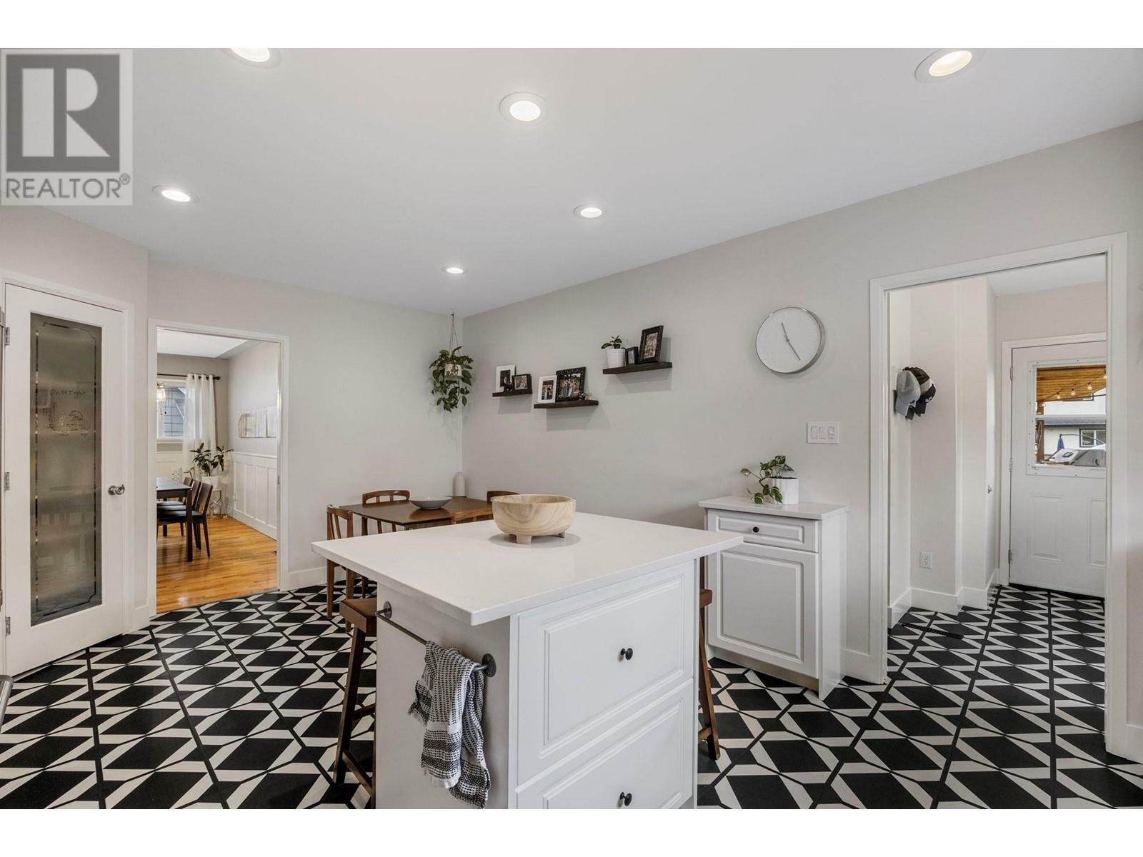 KELOWNA, British Columbia, V1Y 6A2, CA, 4 Bedrooms Bedrooms, ,3 BathroomsBathrooms,Residential,For Sale,1838696