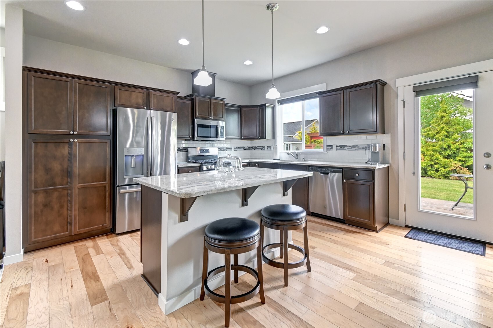 Mount Vernon, Washington, 98273, United States, 3 Bedrooms Bedrooms, ,3 BathroomsBathrooms,Residential,For Sale,1827775