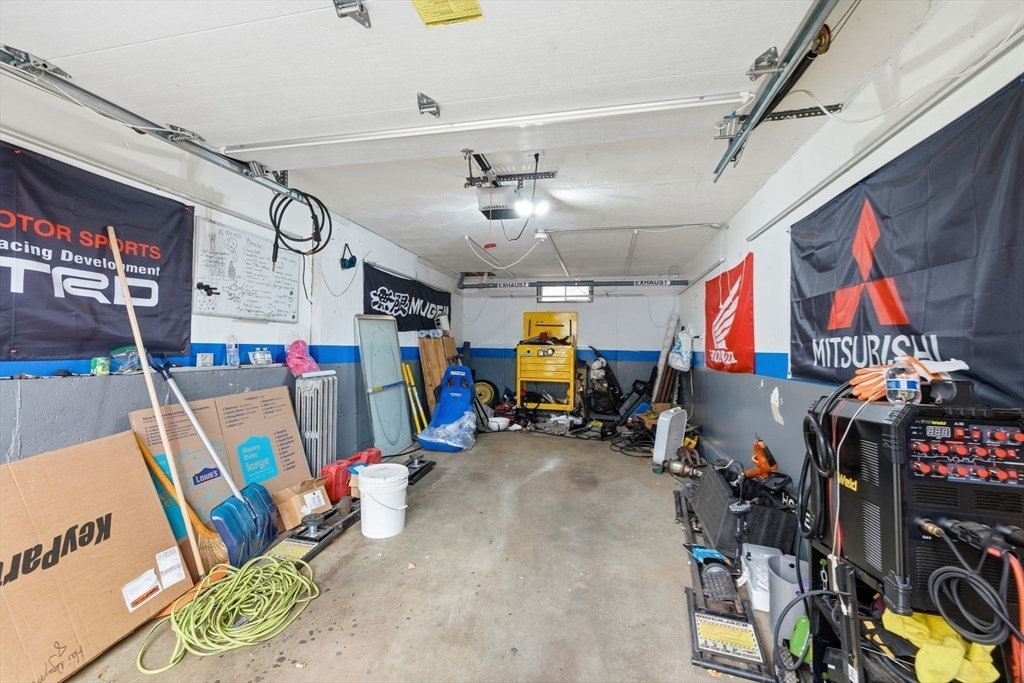 Lowell, Massachusetts, 01852, United States, 3 Bedrooms Bedrooms, ,3 BathroomsBathrooms,Residential,For Sale,2001570