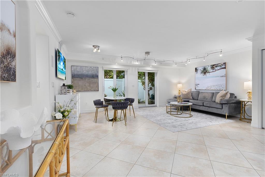 Naples, Florida, 34102, United States, 2 Bedrooms Bedrooms, ,2 BathroomsBathrooms,Residential,For Sale,1987994