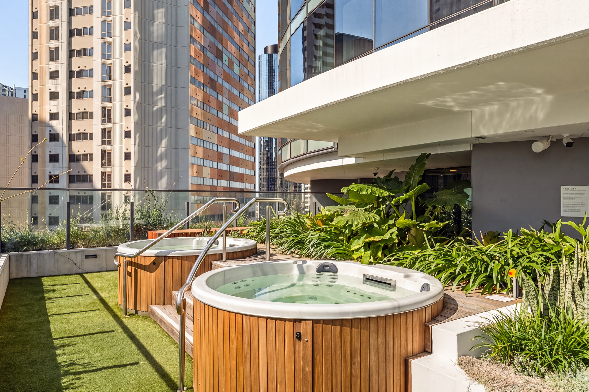  Sky-High Sophistication in Landmark Queen