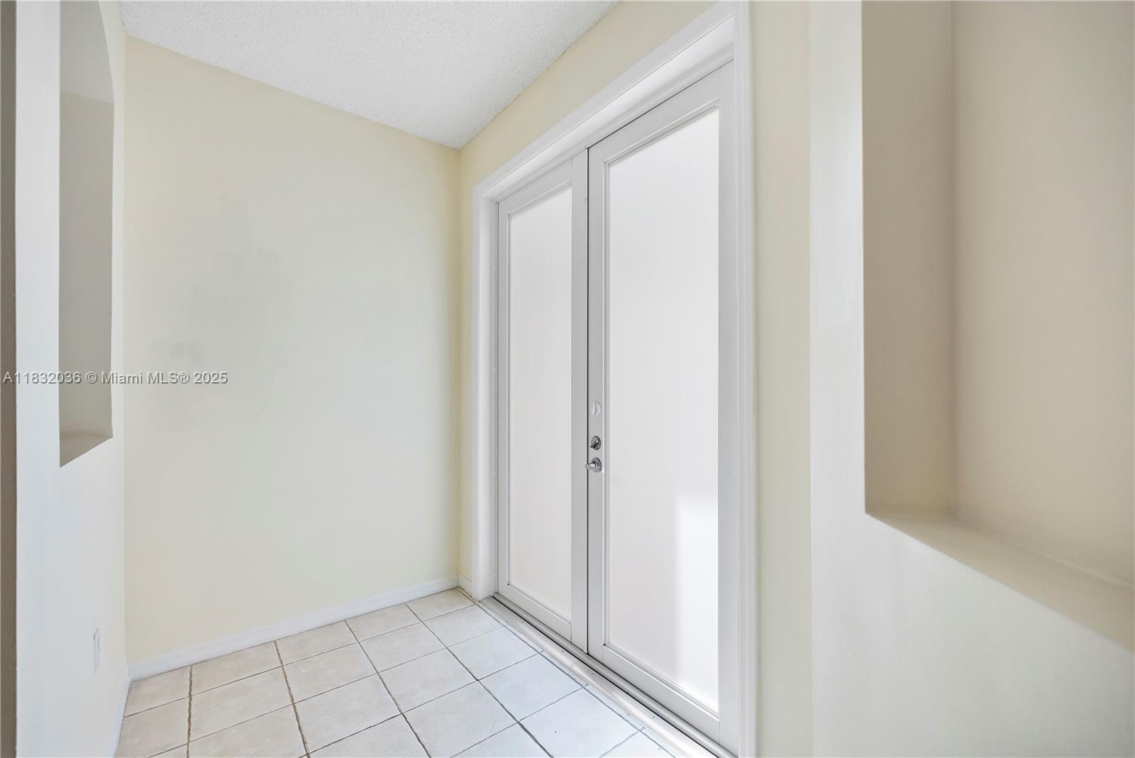 Miami, Florida, 33186, United States, 4 Bedrooms Bedrooms, ,3 BathroomsBathrooms,Residential,For Sale,1882398
