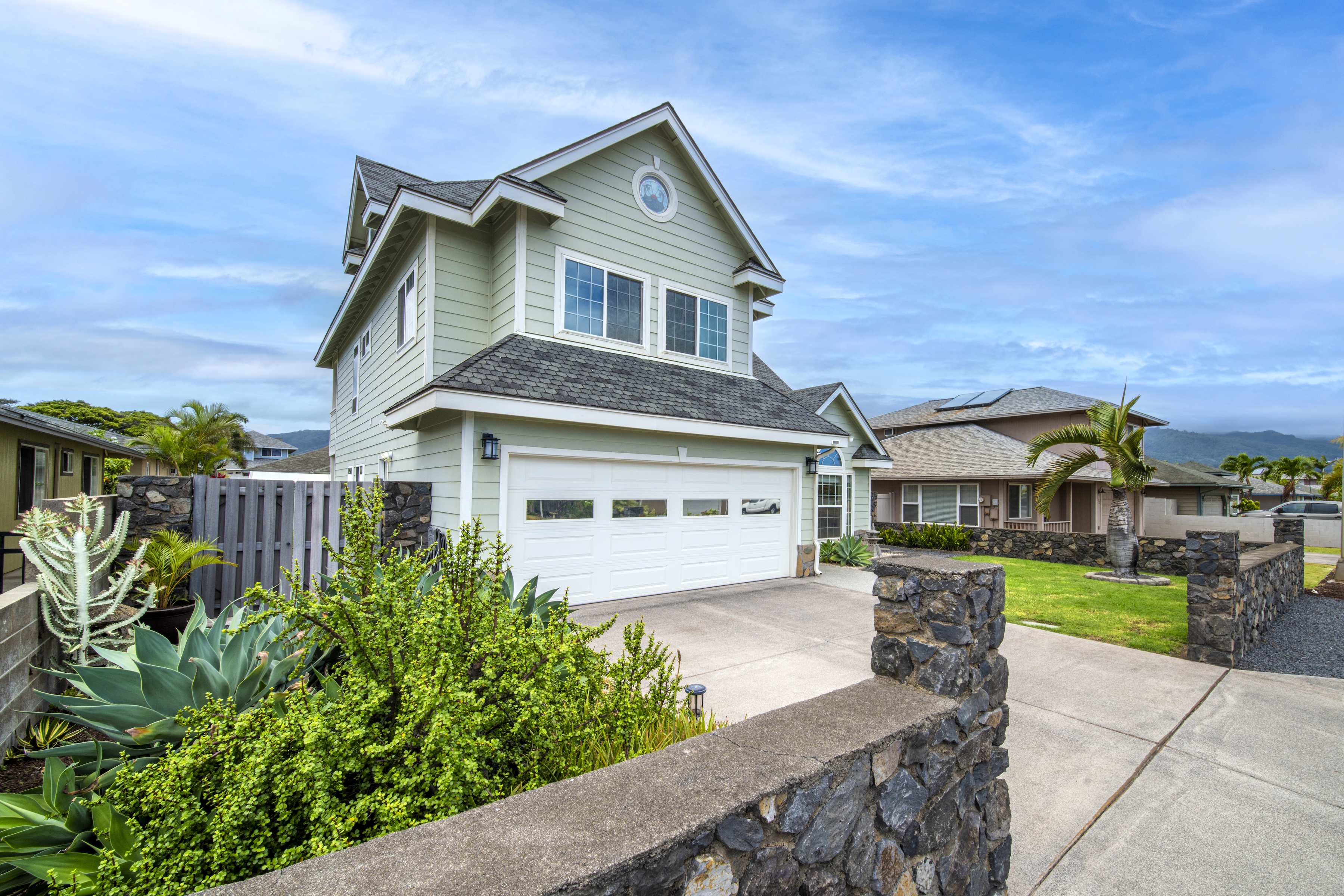  Pride of ownership explains this 4 bedroom 2.5 bath home & backyard - 物件實景