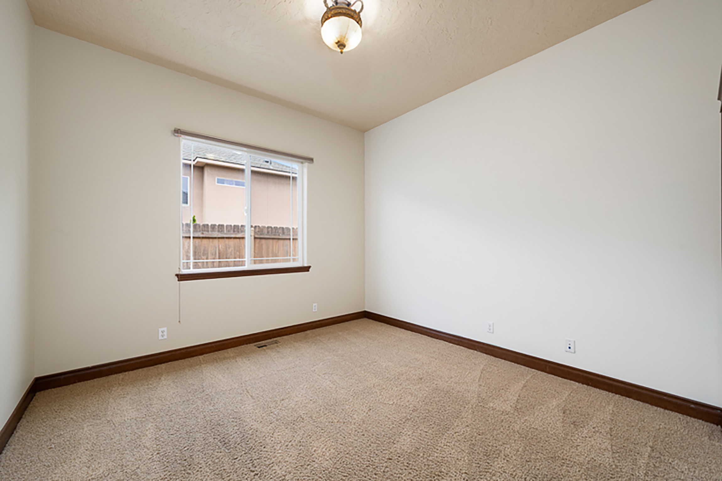  Canyon Lakes Highly Upgraded 1 Story Home - 物件實景