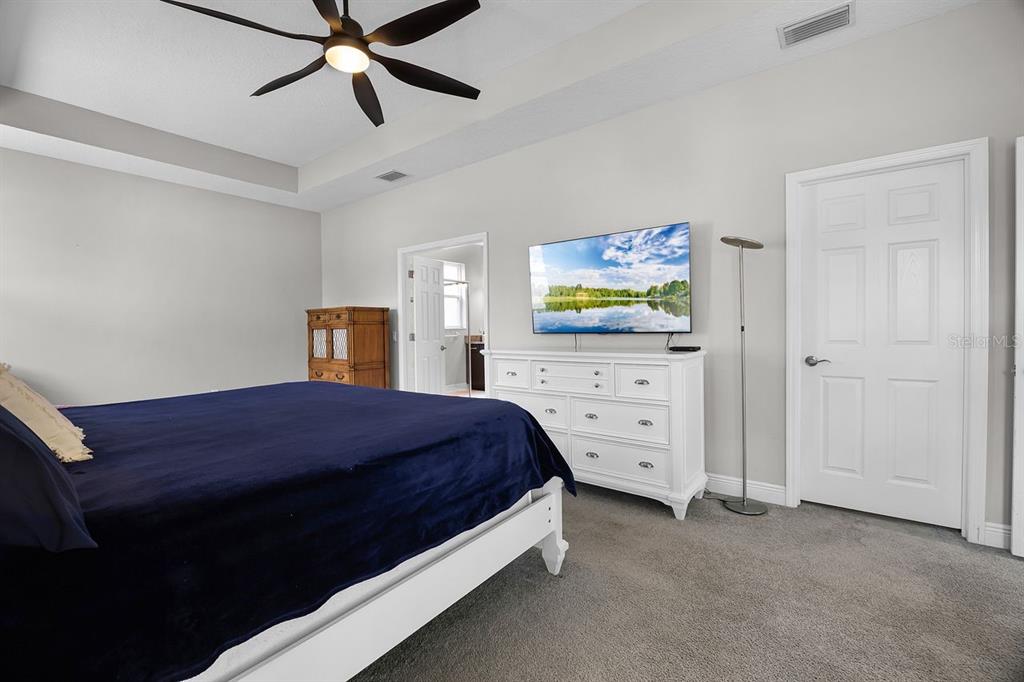 Lakeland, Florida, 33810, United States, 4 Bedrooms Bedrooms, ,3 BathroomsBathrooms,Residential,For Sale,1950901