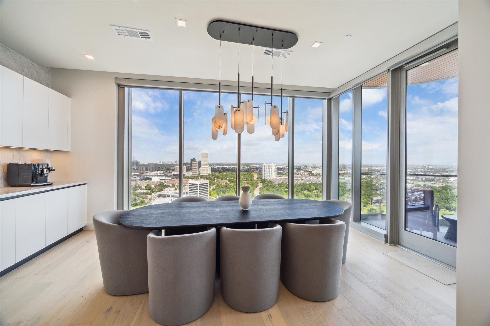  1711 Allen Parkway #2601 - 物件實景
