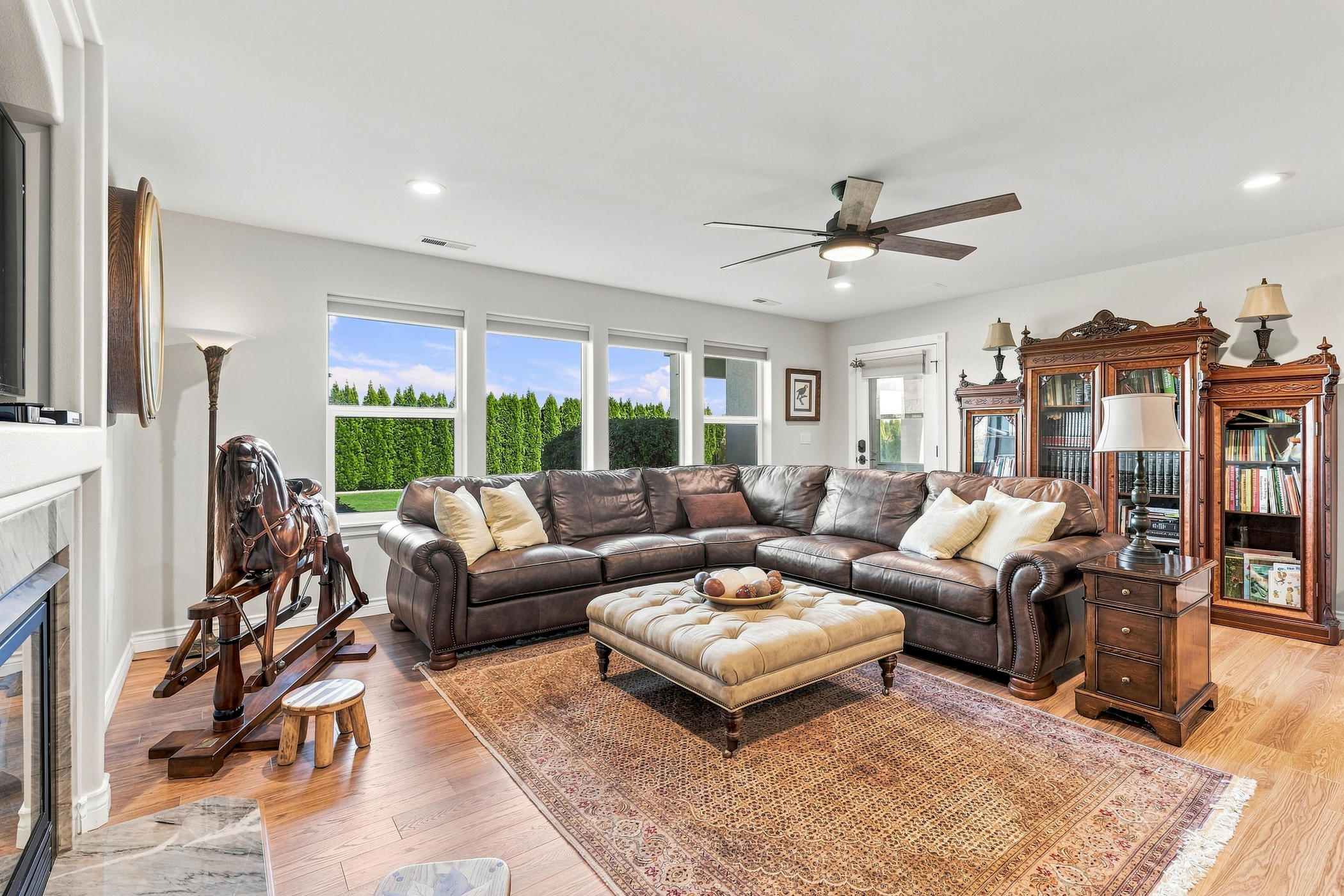  Welcome to 292 Meadow Hills Dr - 物件實景