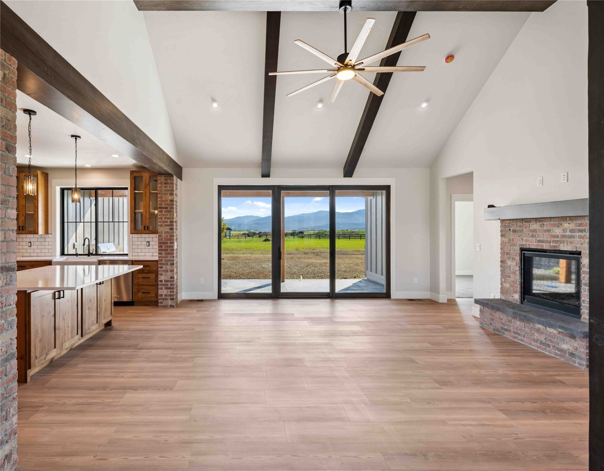 Kalispell, Montana, 59901, United States, 4 Bedrooms Bedrooms, ,4 BathroomsBathrooms,Residential,For Sale,1907313